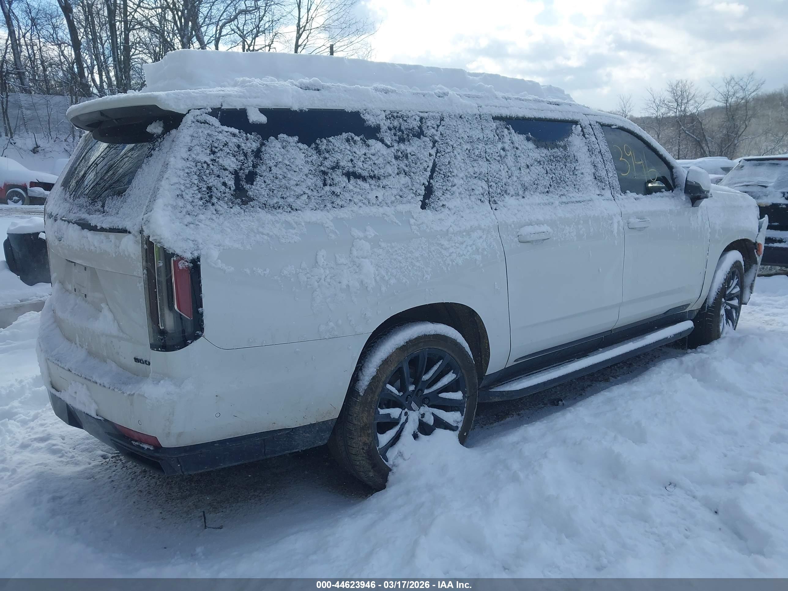 CADILLAC ESCALADE image 4