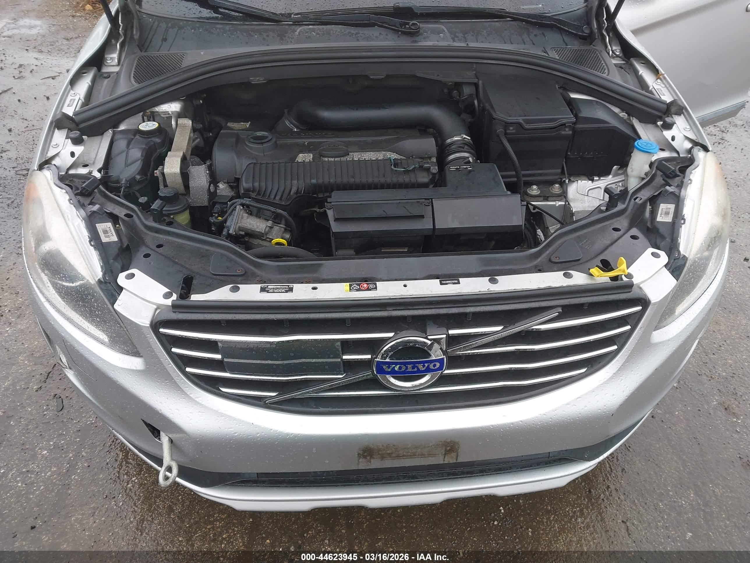 VOLVO XC60 image 10
