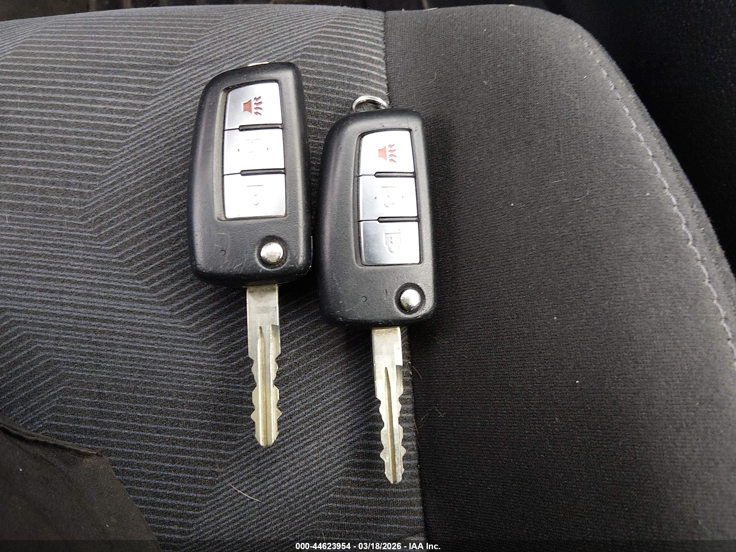 NISSAN ROGUE image 11