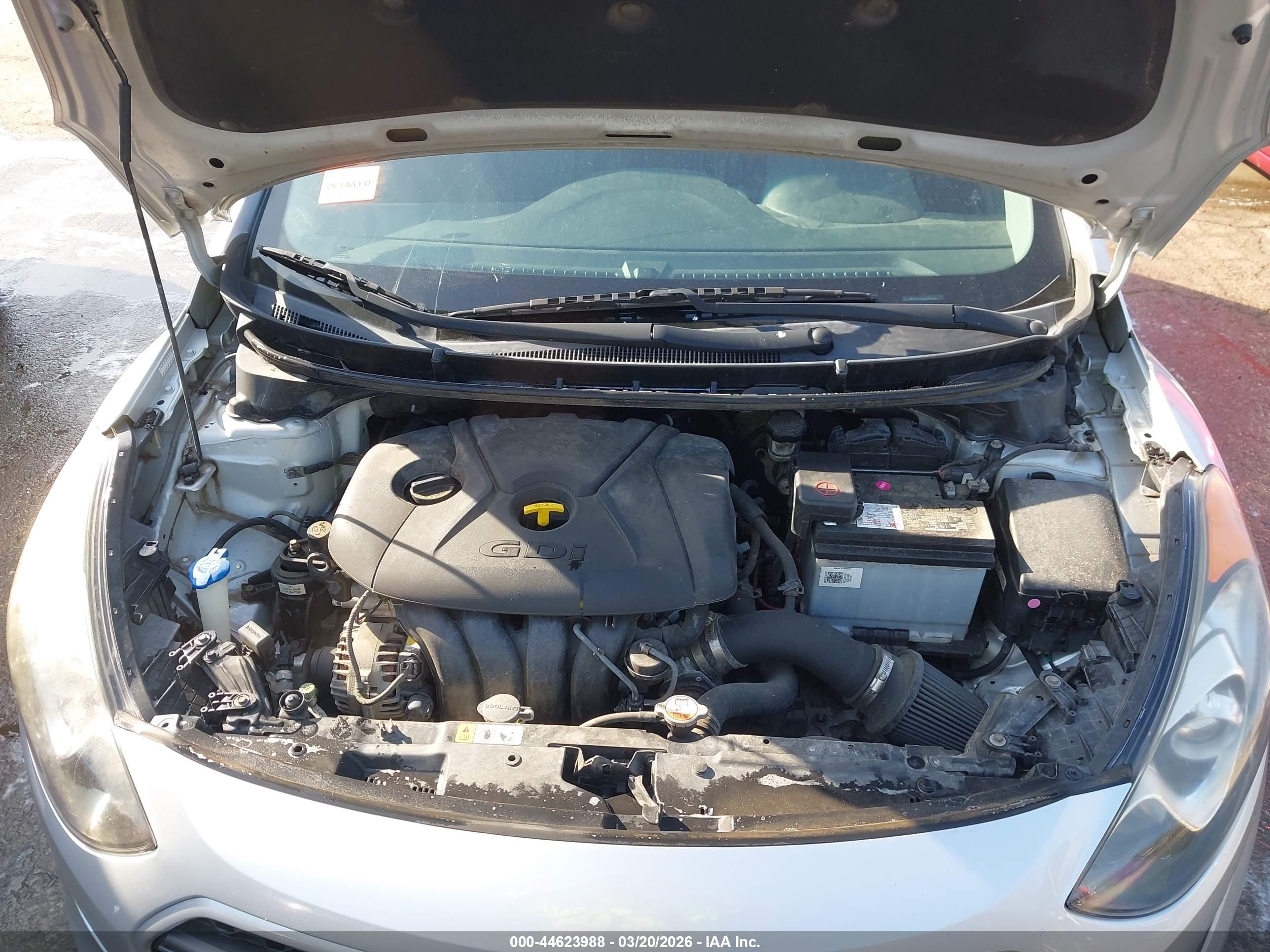 HYUNDAI ELANTRA image 10