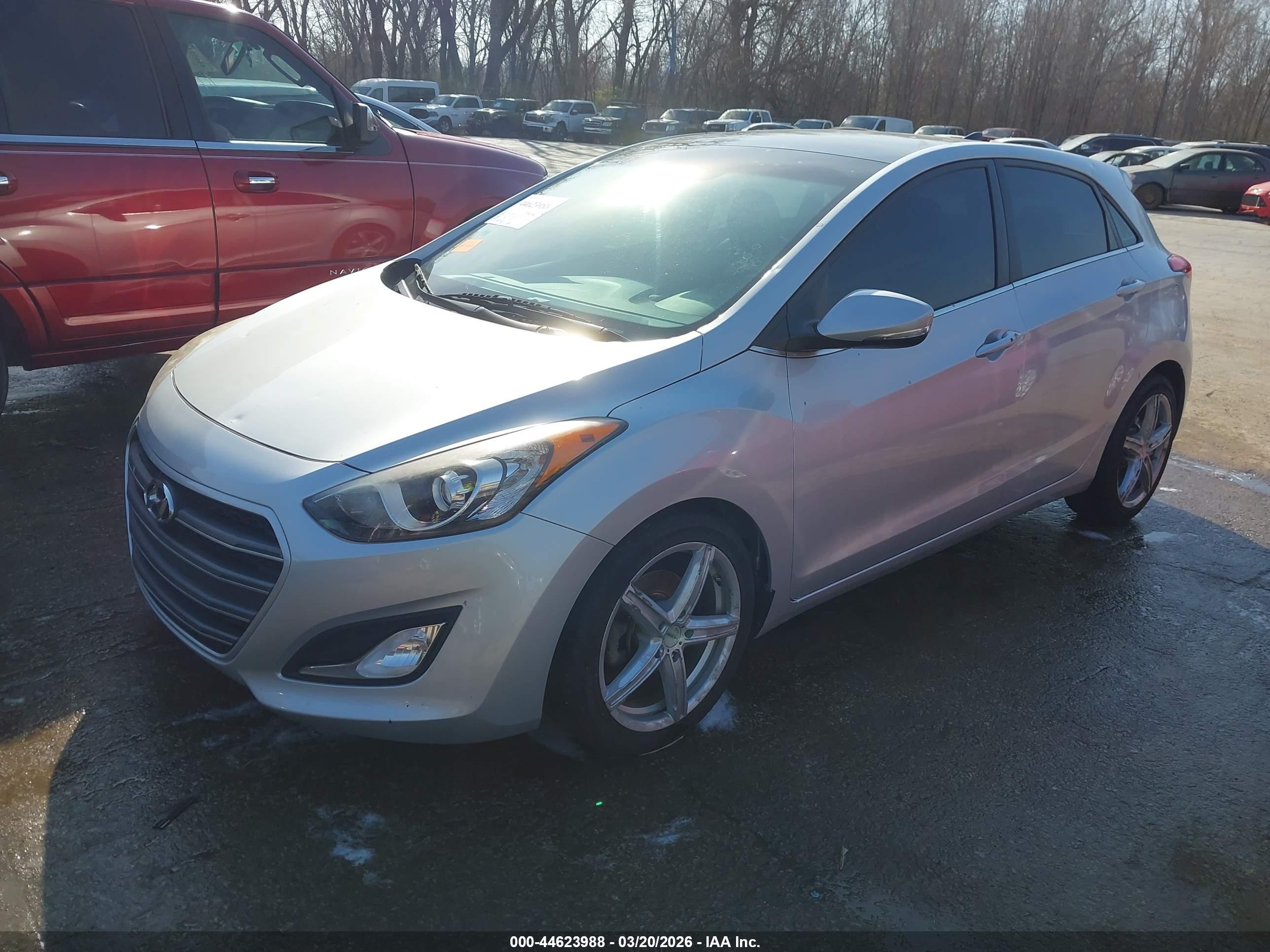 HYUNDAI ELANTRA image 2
