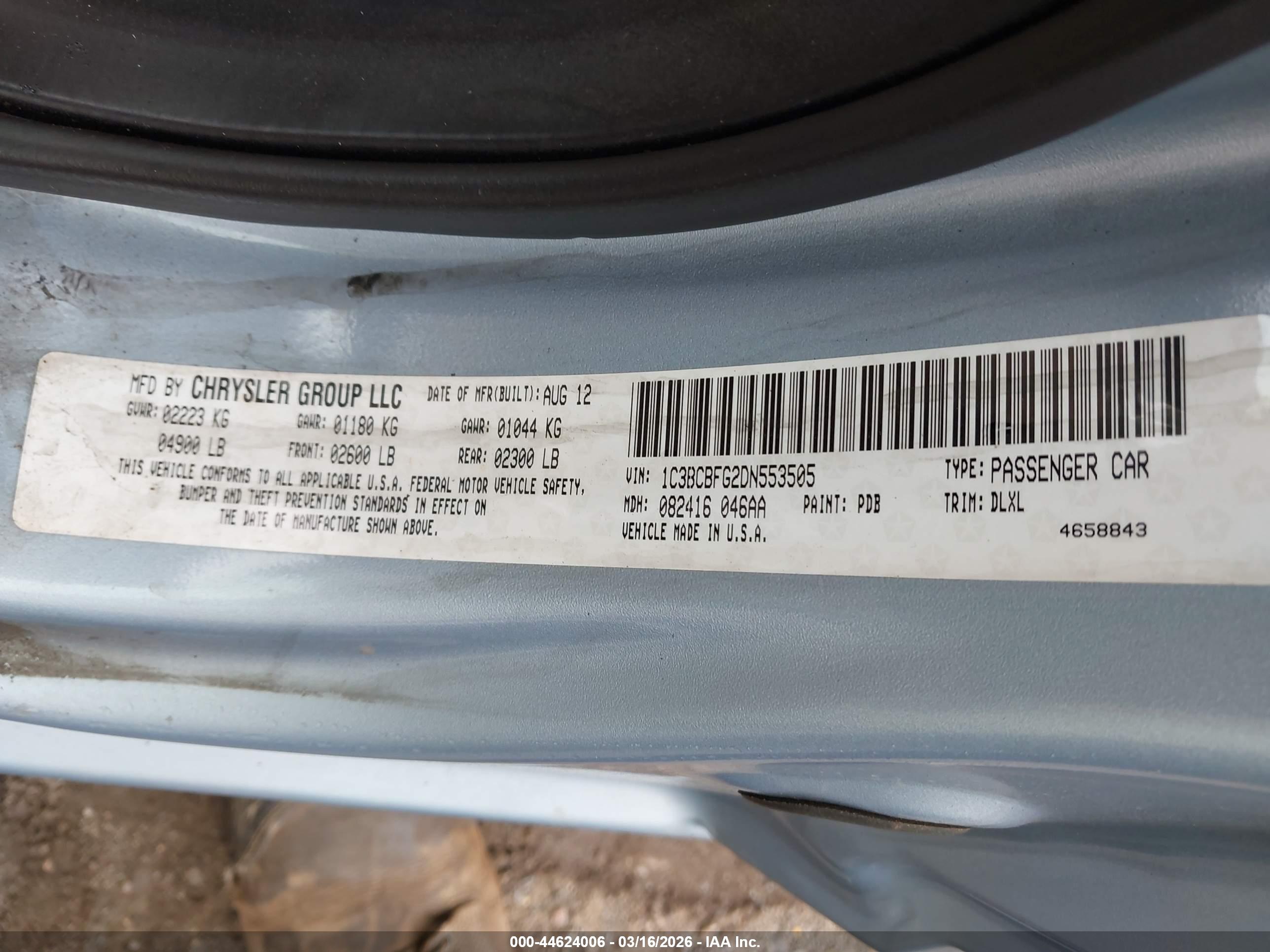 CHRYSLER 200 image 9