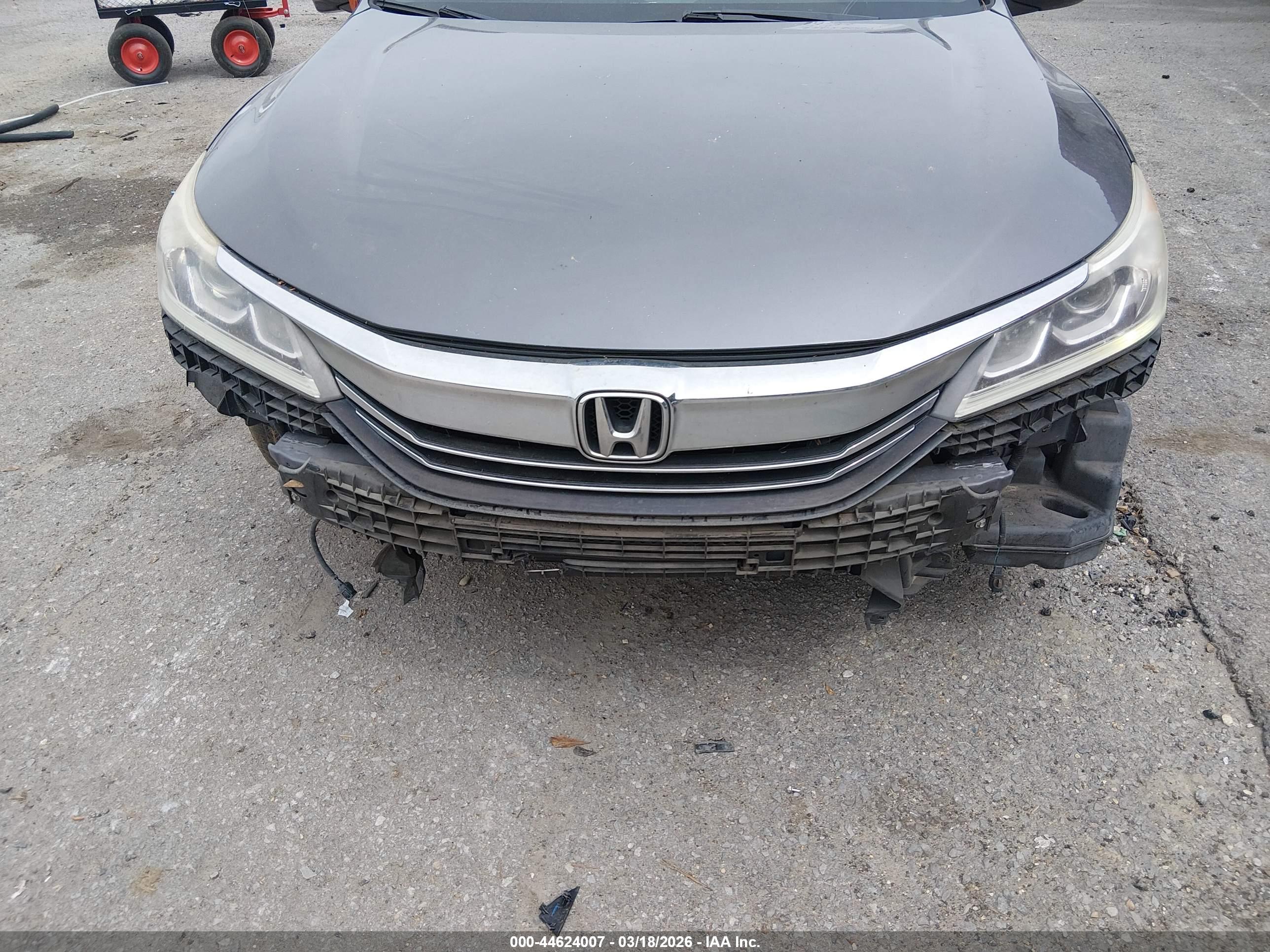 HONDA ACCORD image 6