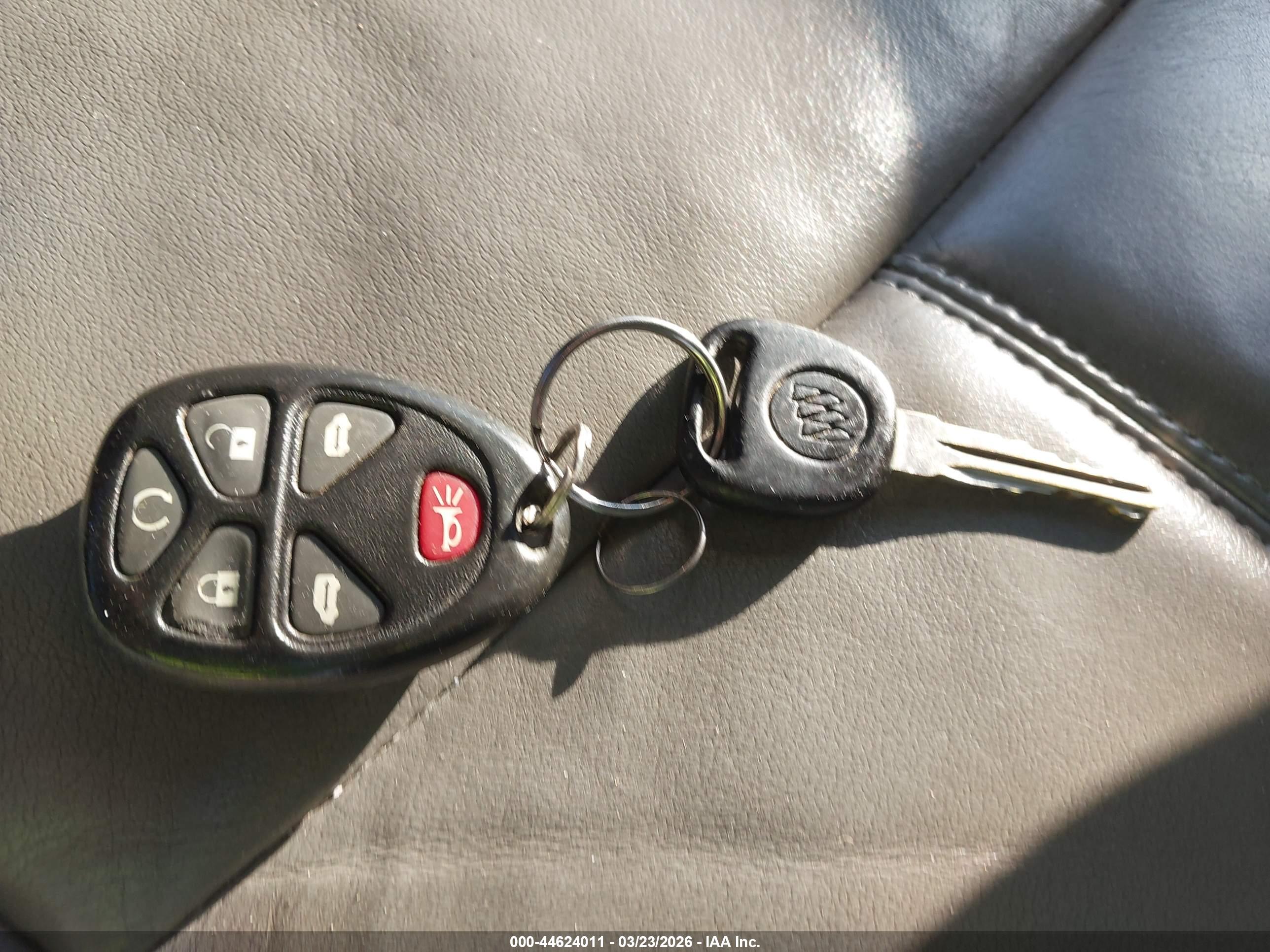 BUICK TERRAZA image 11