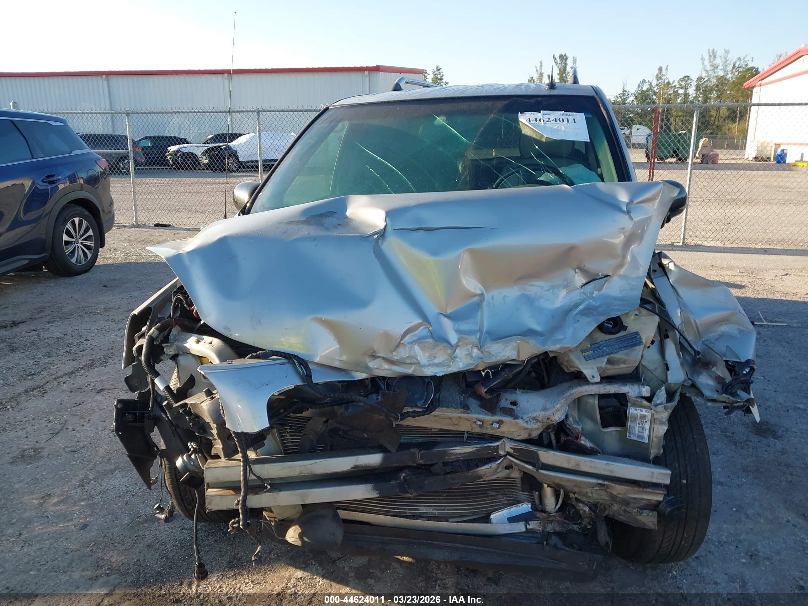 BUICK TERRAZA image 6