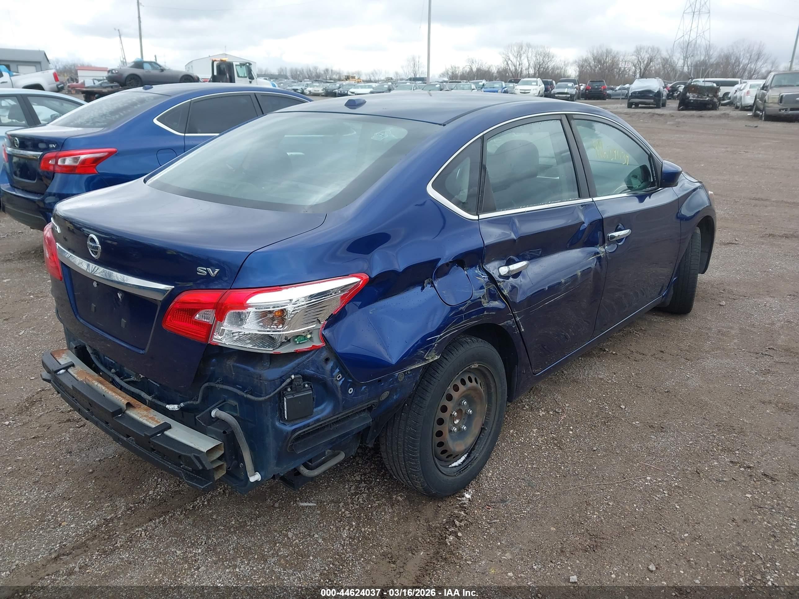 NISSAN SENTRA image 4