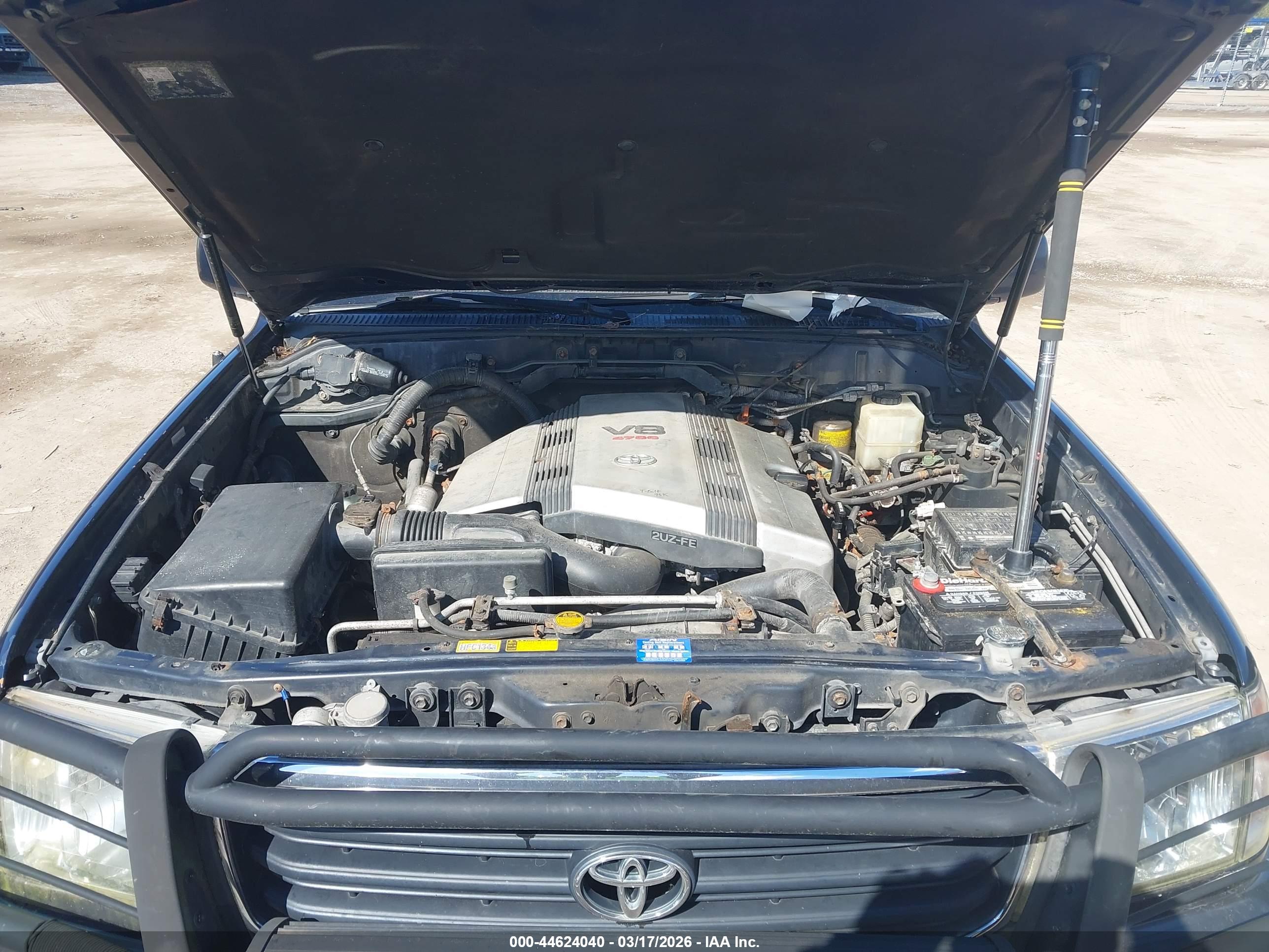 TOYOTA LAND image 10