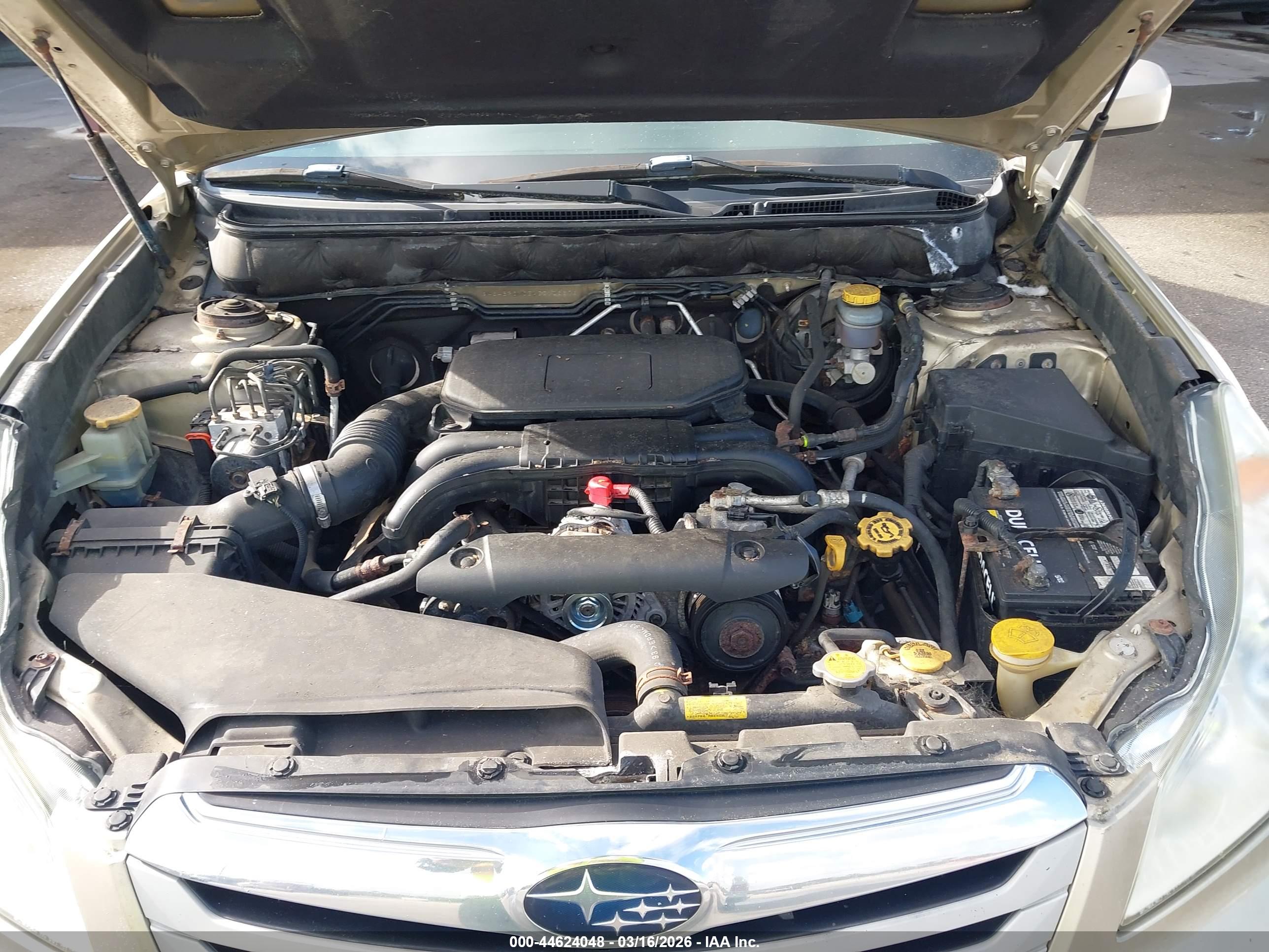 SUBARU OUTBACK image 10