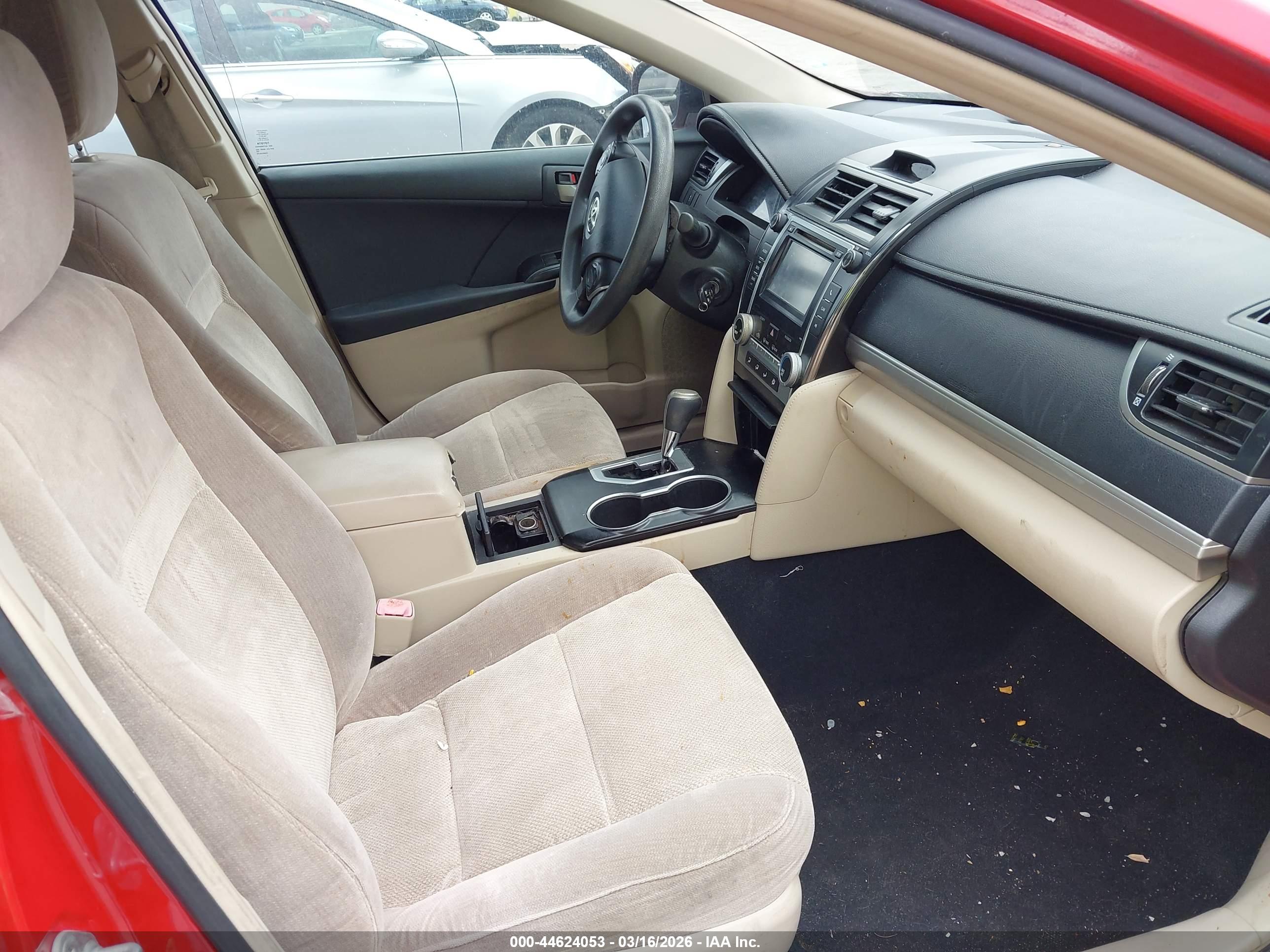 TOYOTA CAMRY image 5