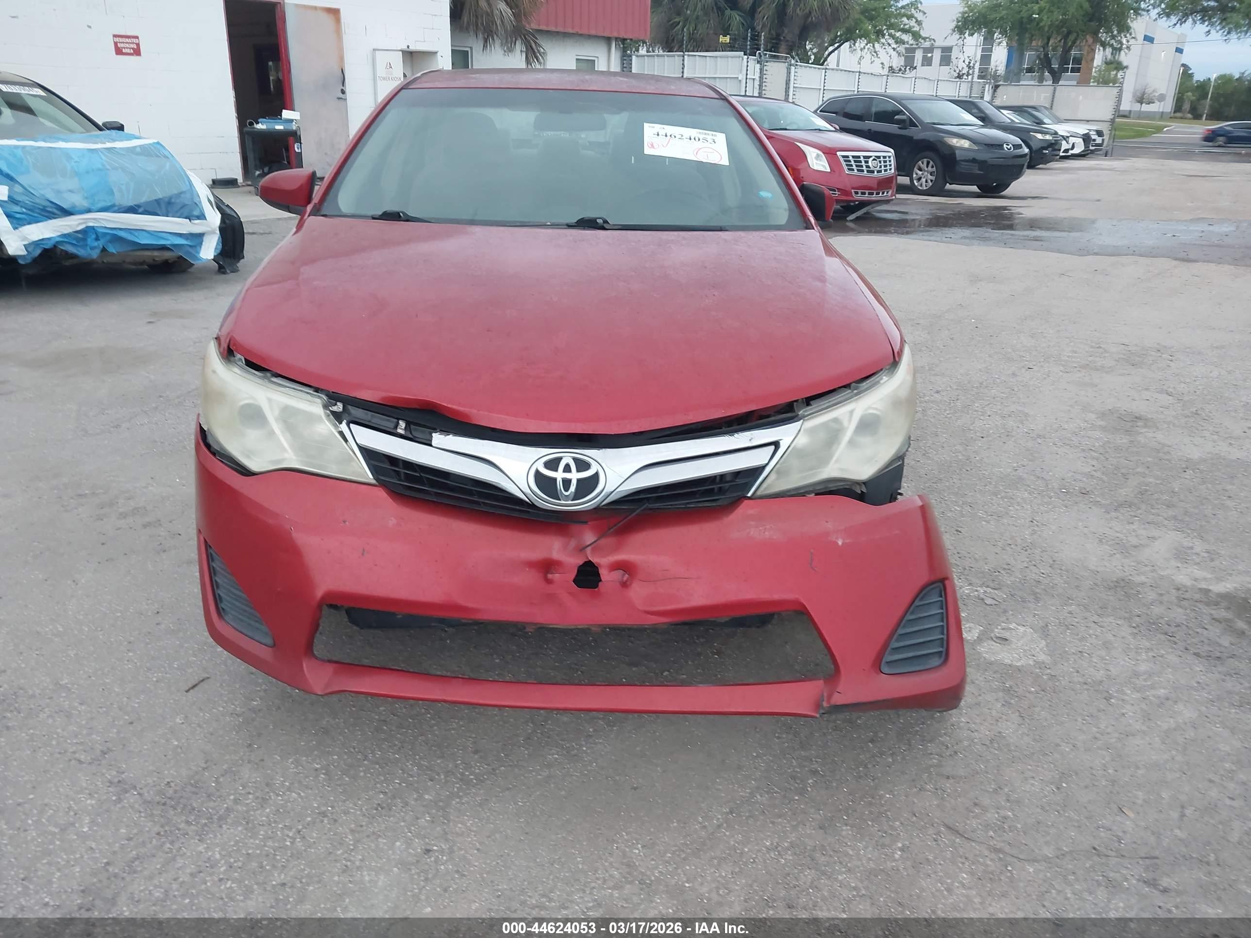 TOYOTA CAMRY image 6