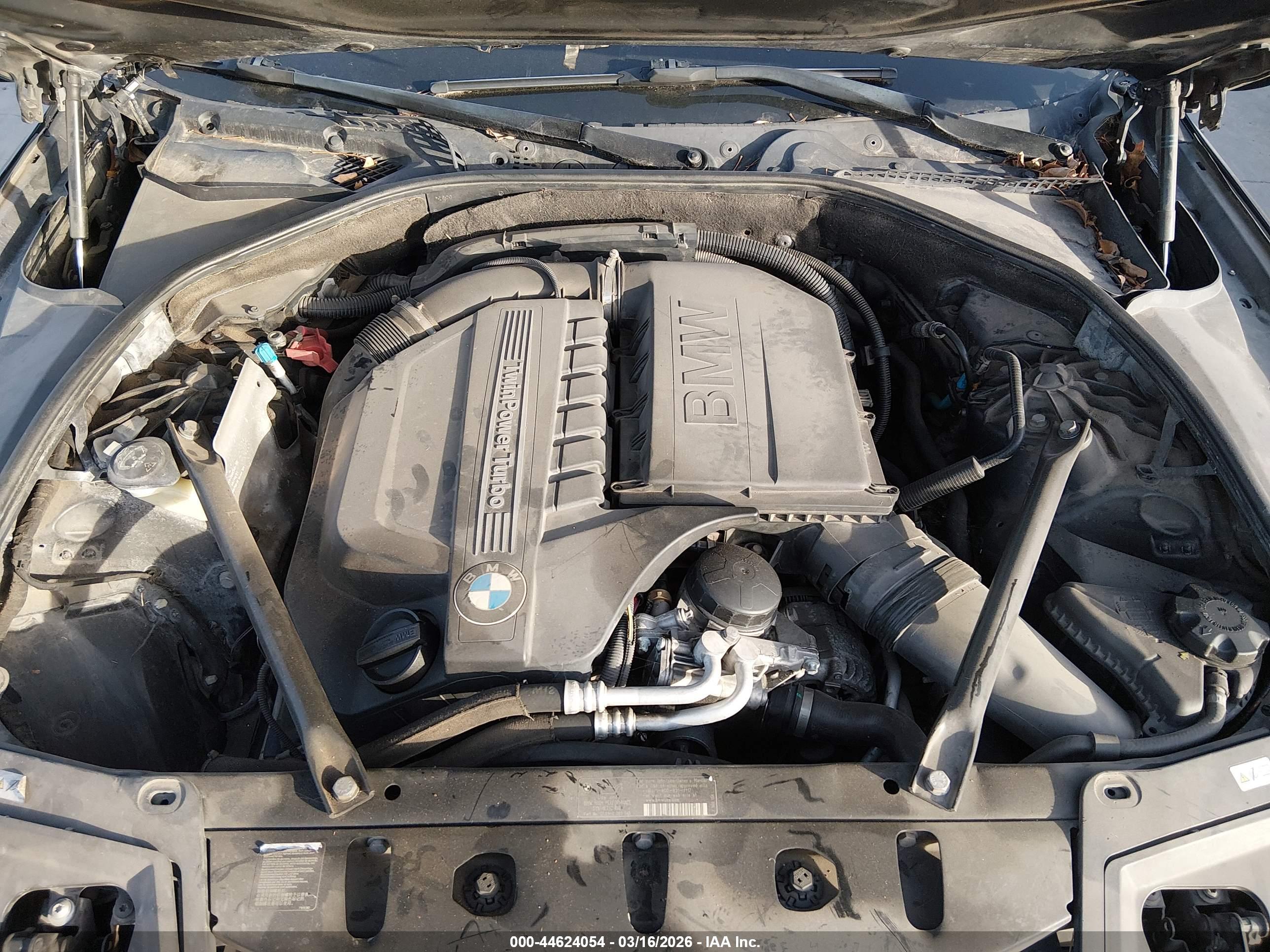 BMW 535I image 10