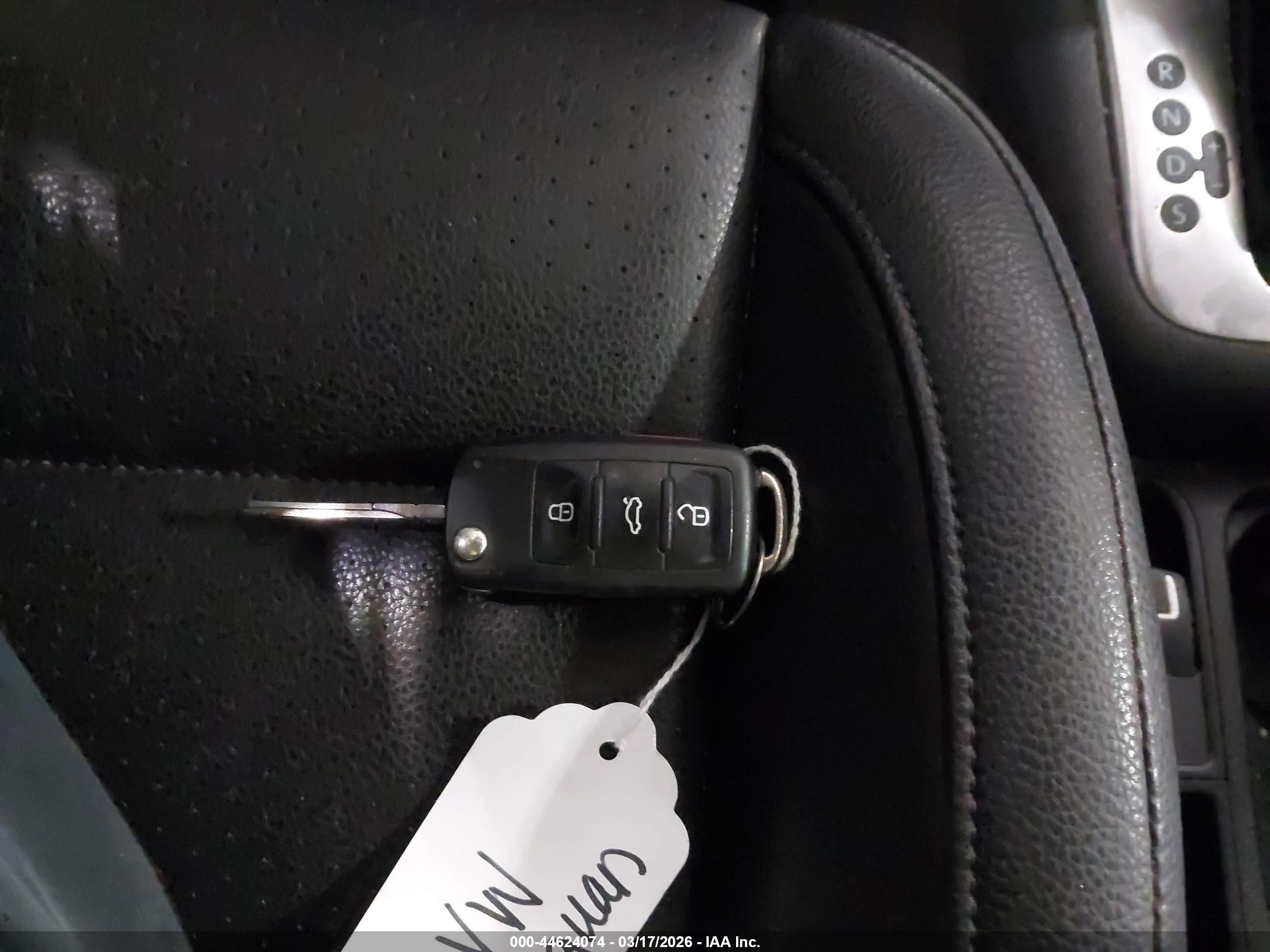 VOLKSWAGEN TIGUAN image 11