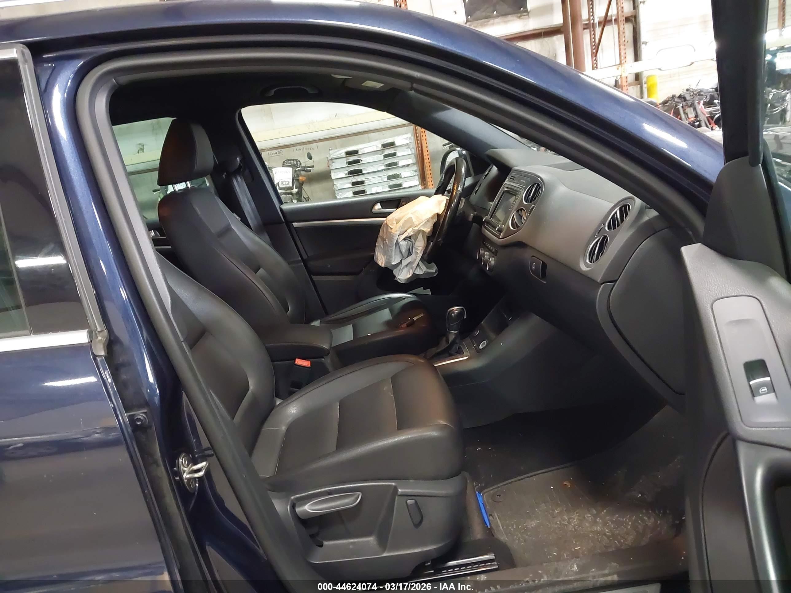 VOLKSWAGEN TIGUAN image 5