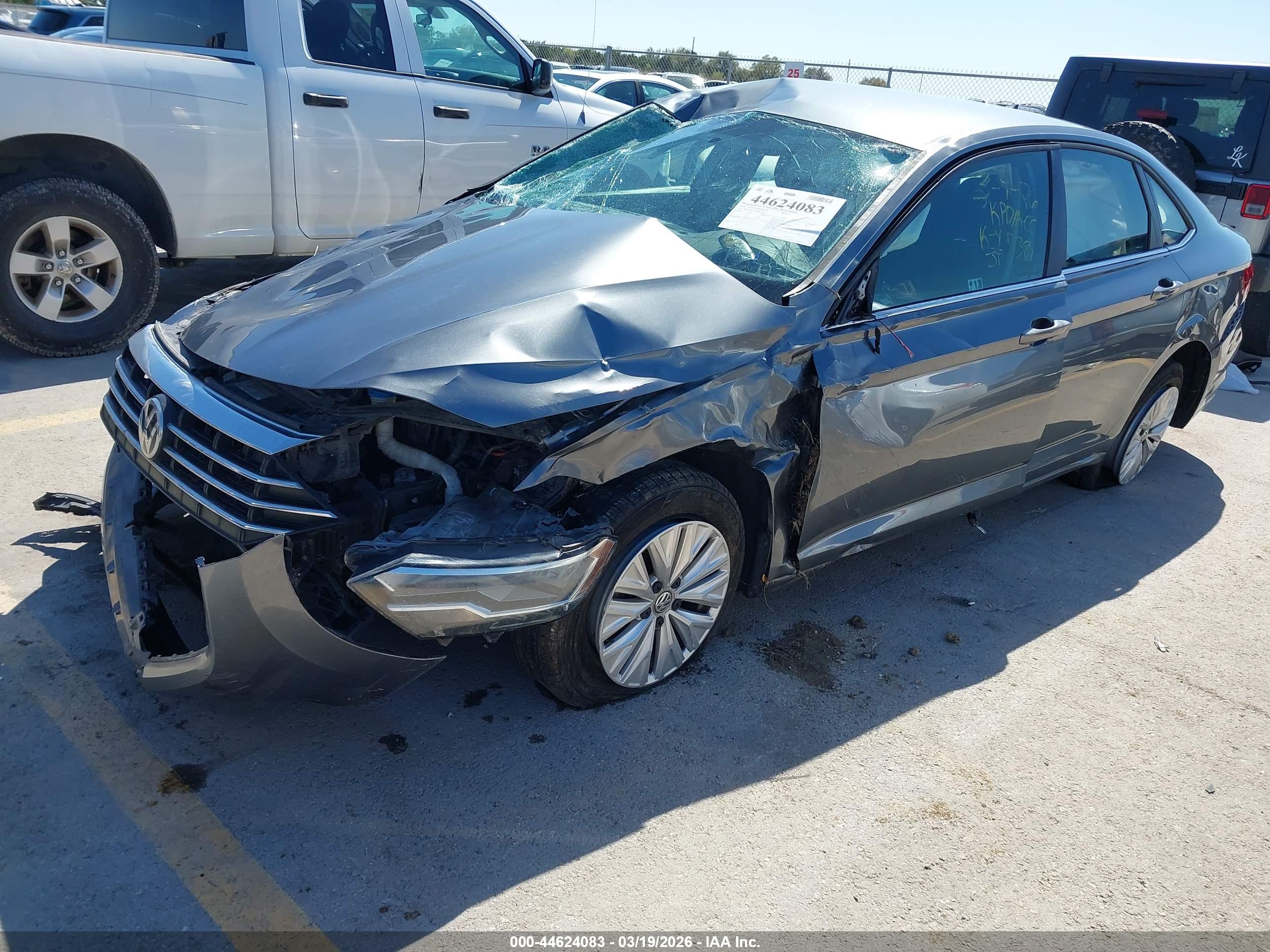 VOLKSWAGEN JETTA image 2