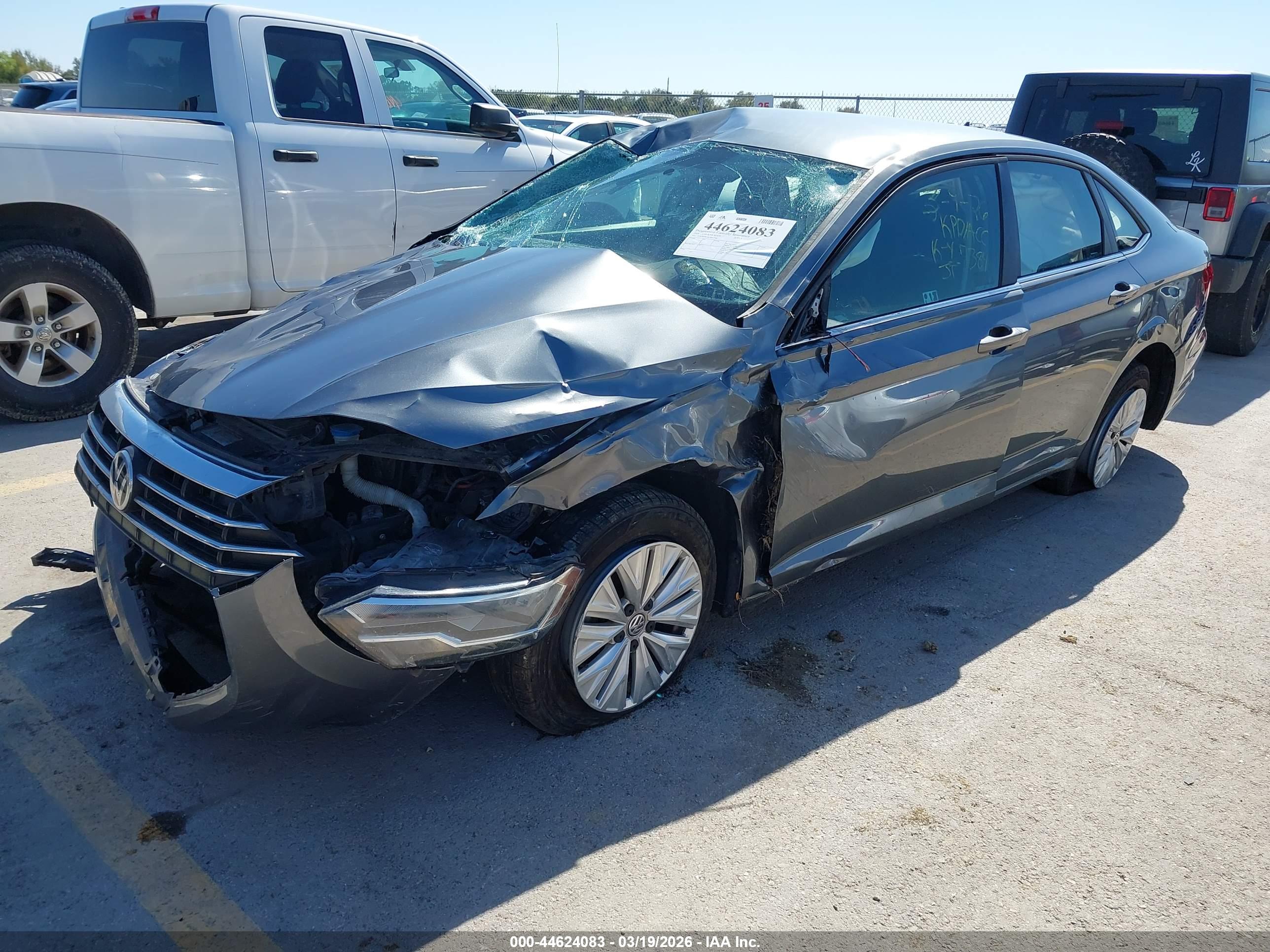 VOLKSWAGEN JETTA image 6