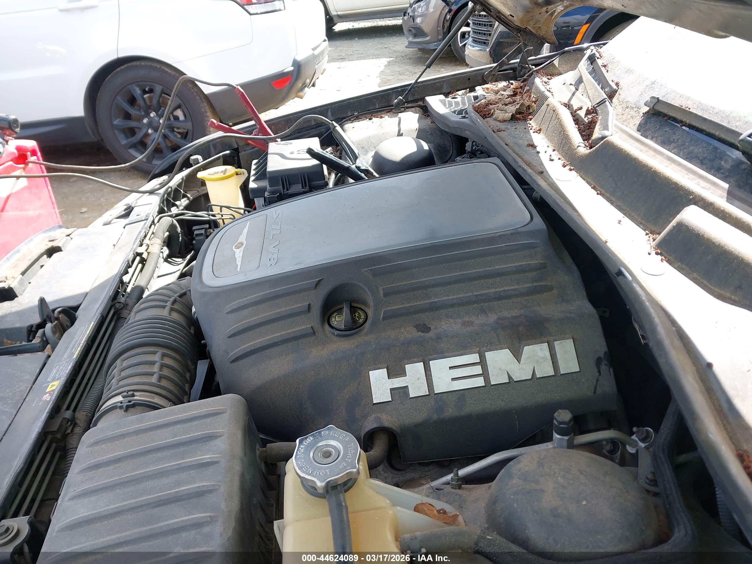 CHRYSLER 300C image 10