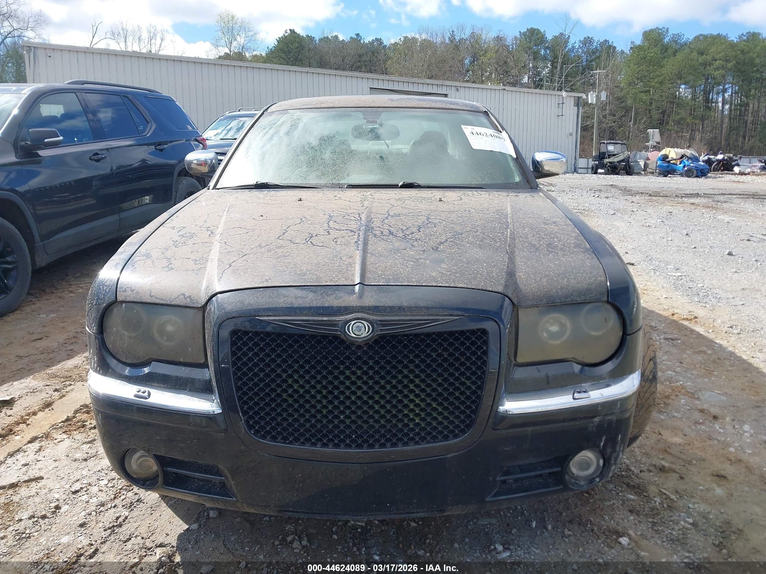 CHRYSLER 300C image 6
