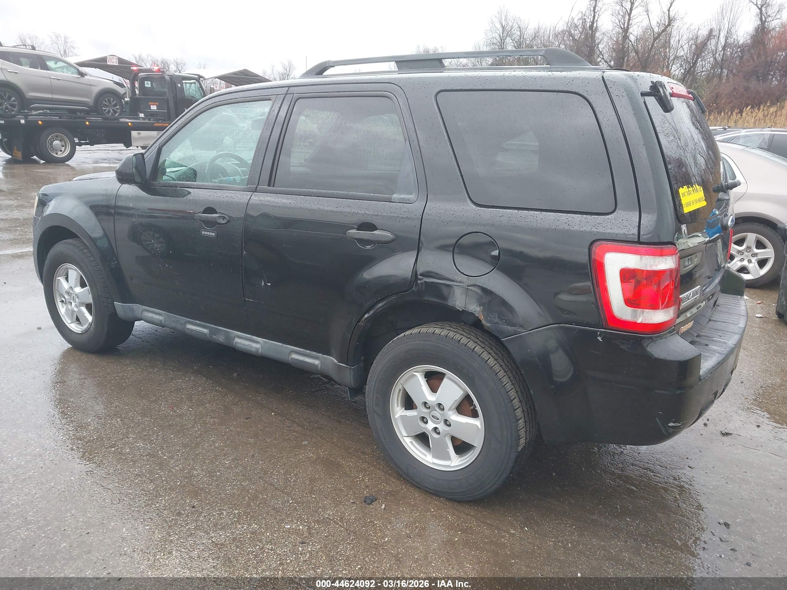 FORD ESCAPE image 3