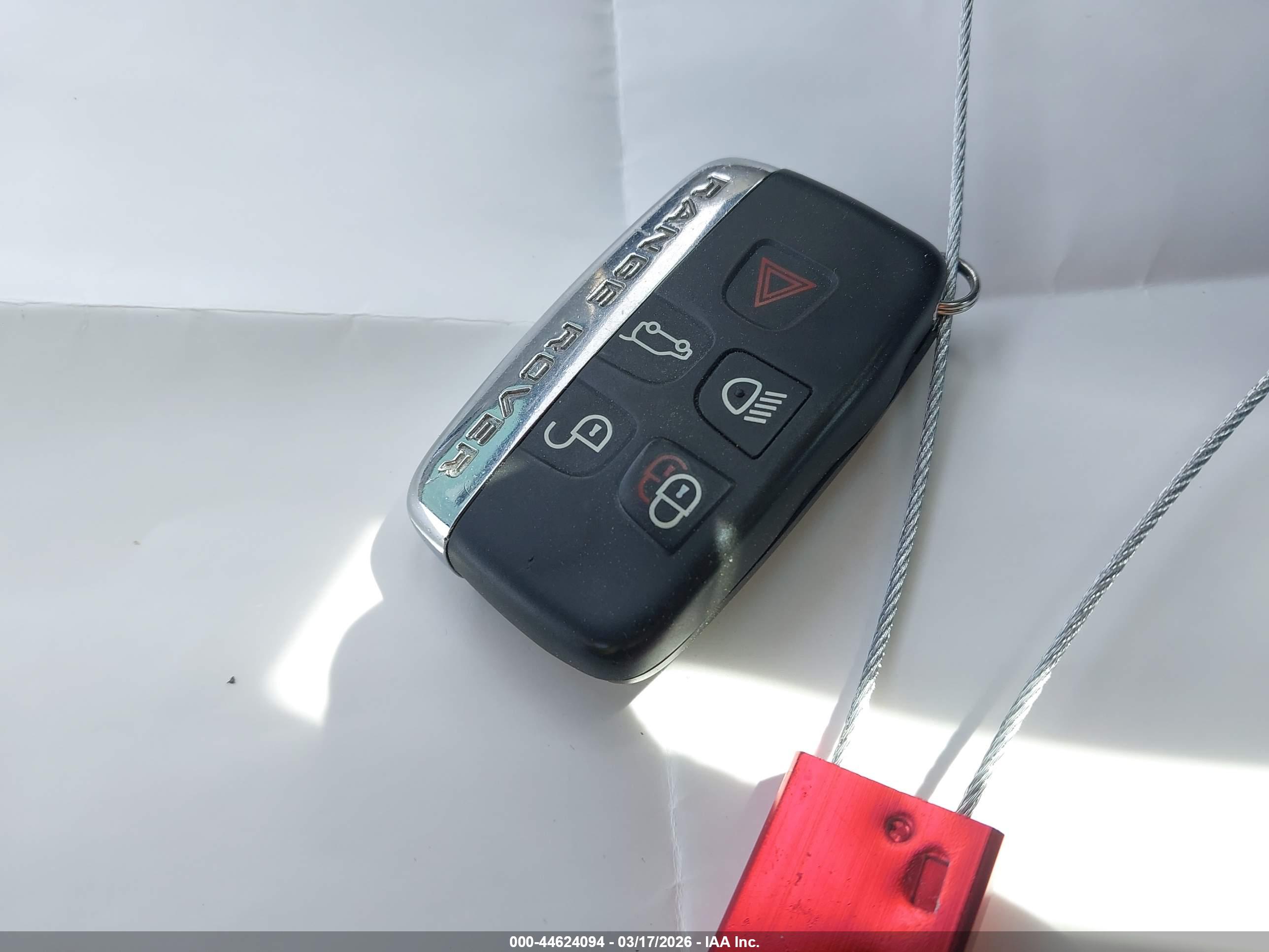 LAND ROVER image 11