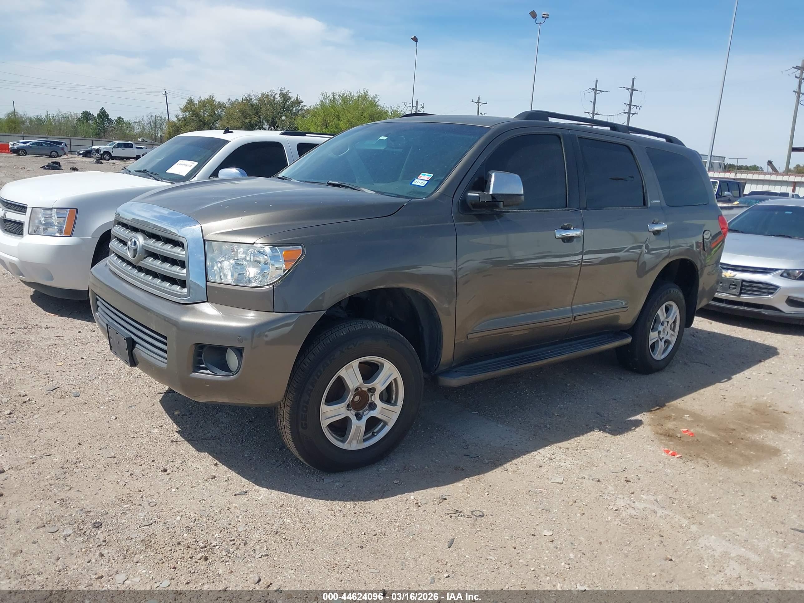 TOYOTA SEQUOIA image 2