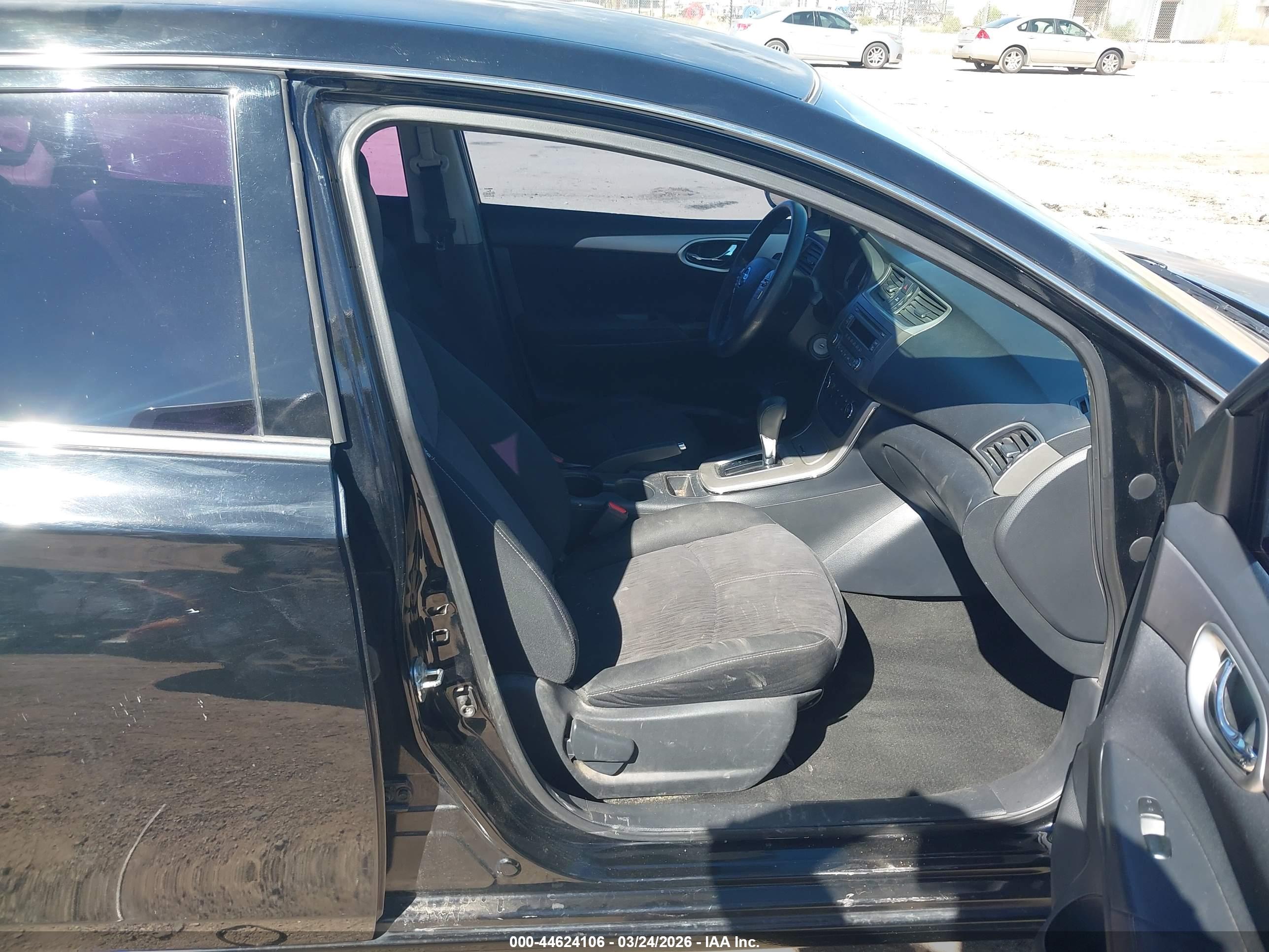 NISSAN SENTRA image 5