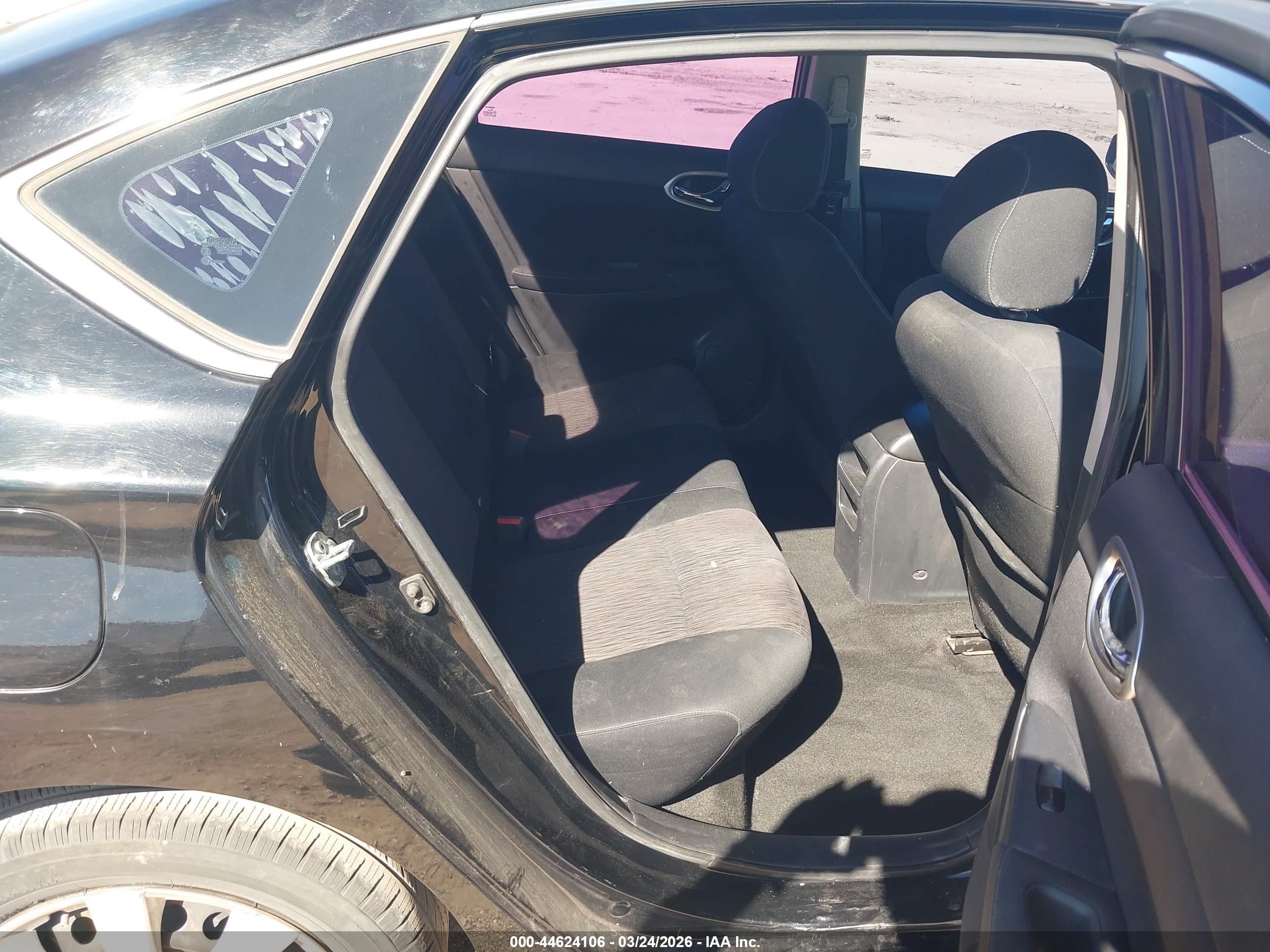 NISSAN SENTRA image 8