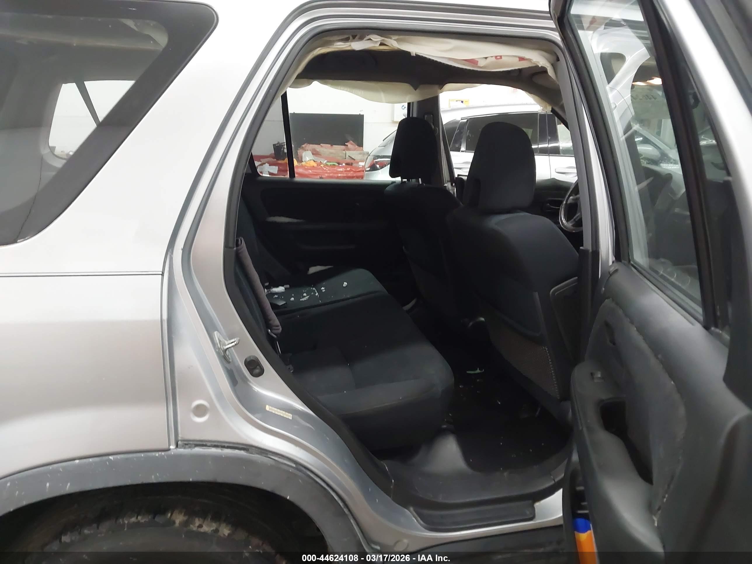 HONDA CR-V image 8