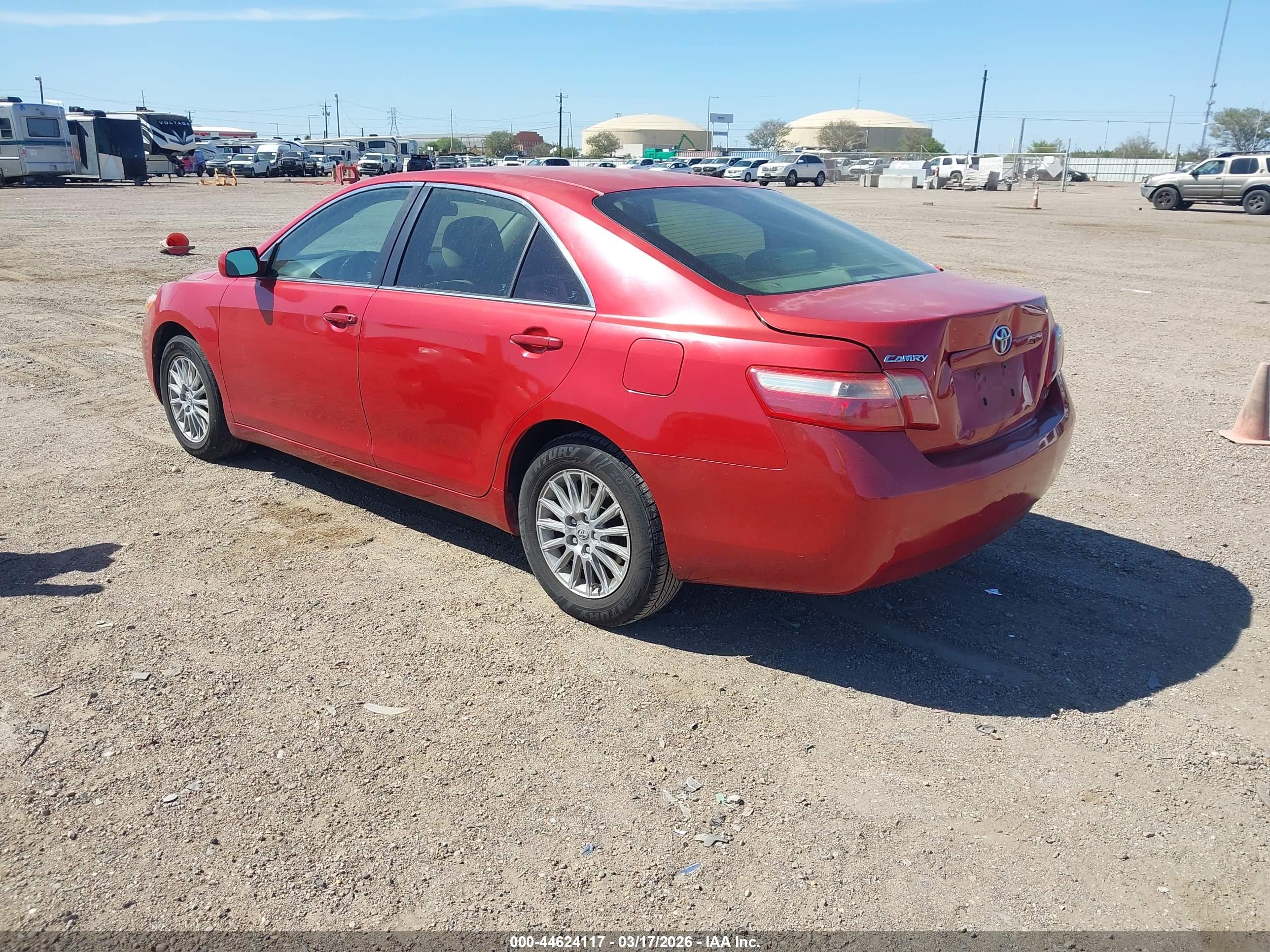 TOYOTA CAMRY image 3