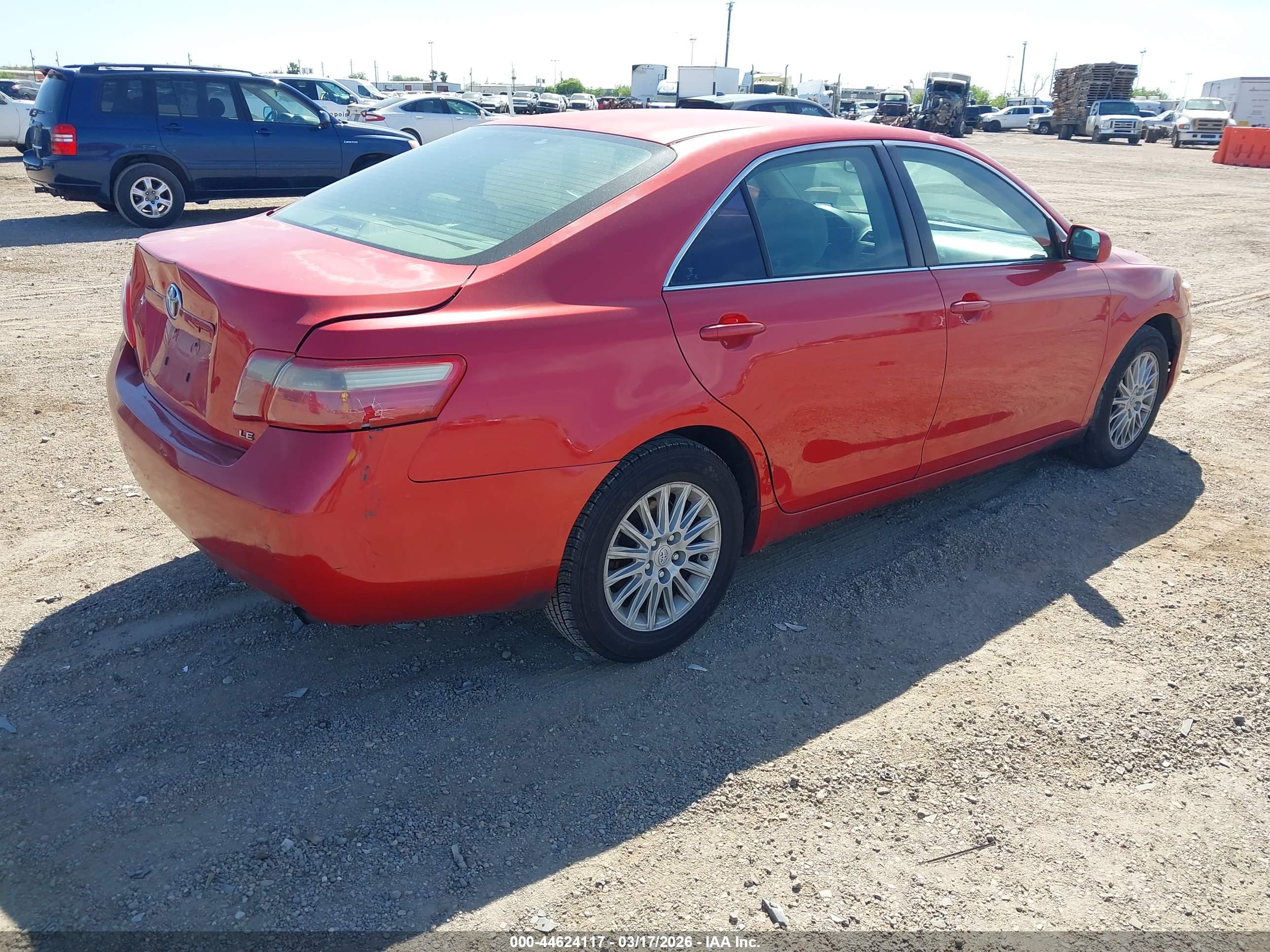 TOYOTA CAMRY image 4