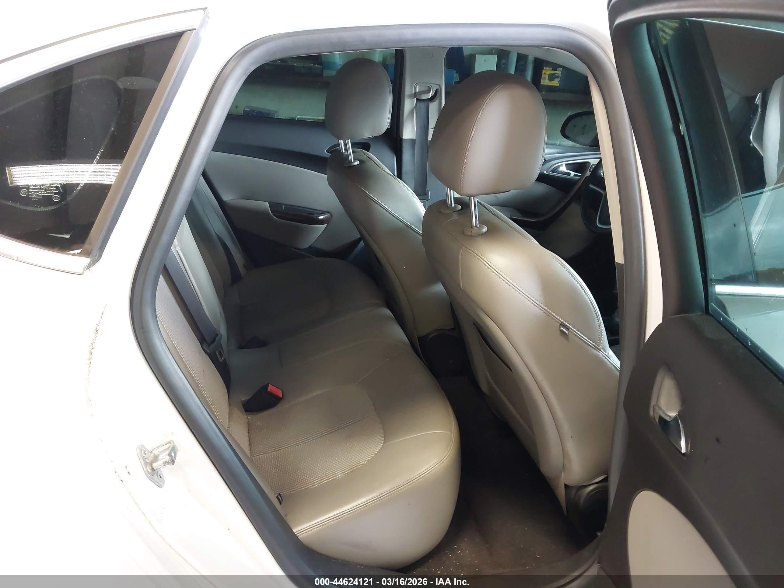 BUICK VERANO image 8