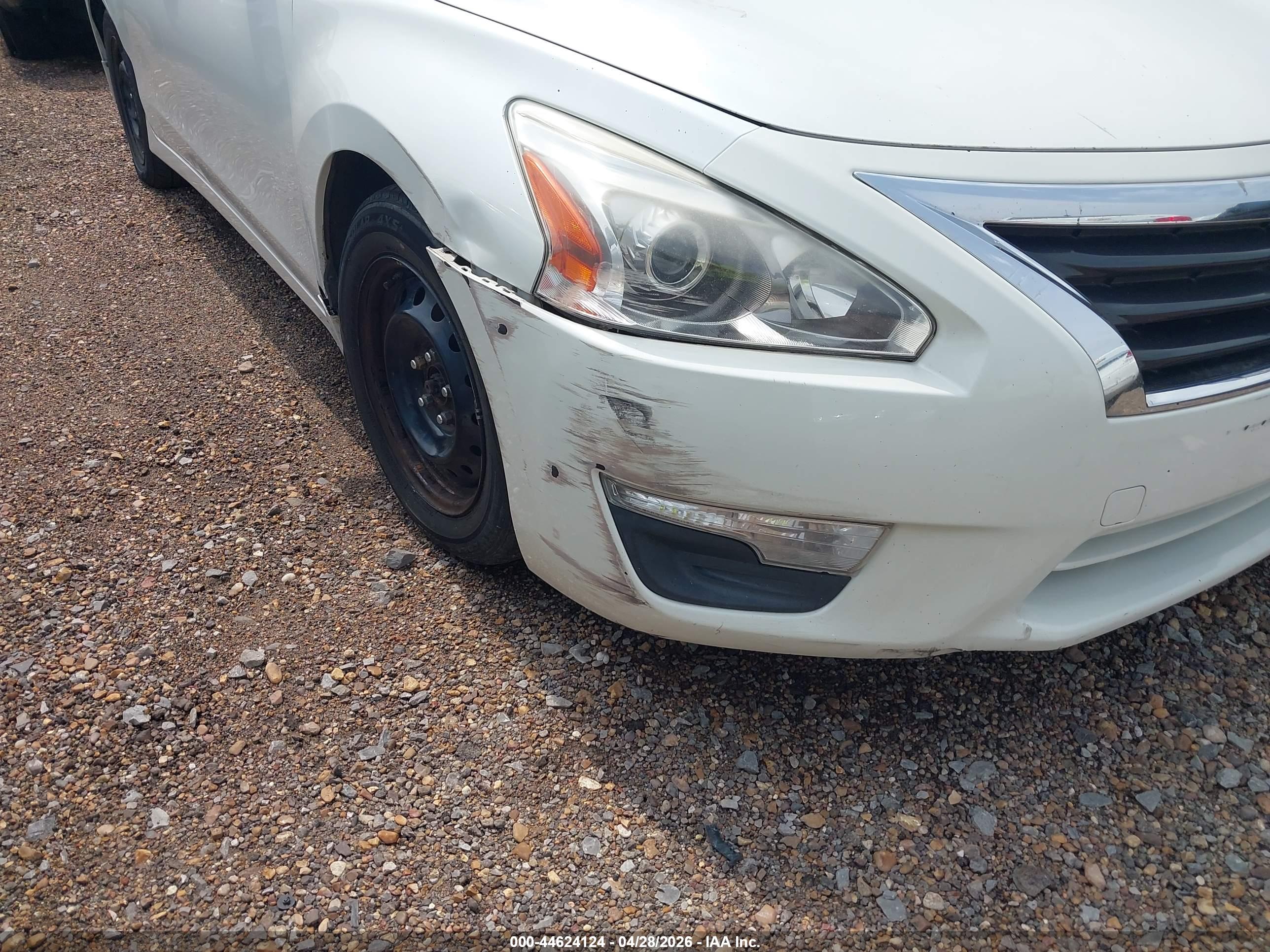 NISSAN ALTIMA image 6