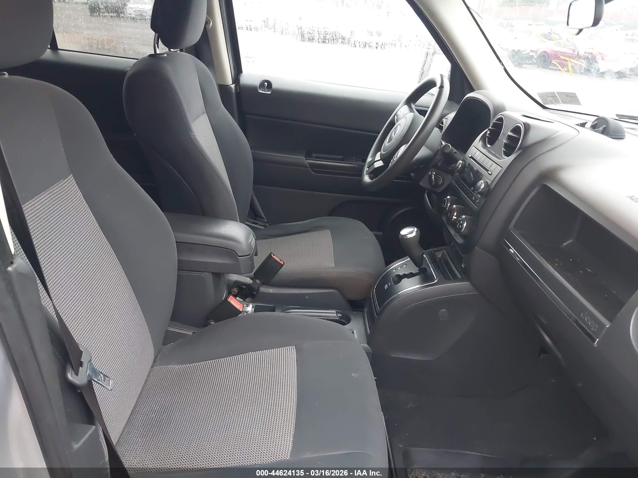 JEEP PATRIOT image 5