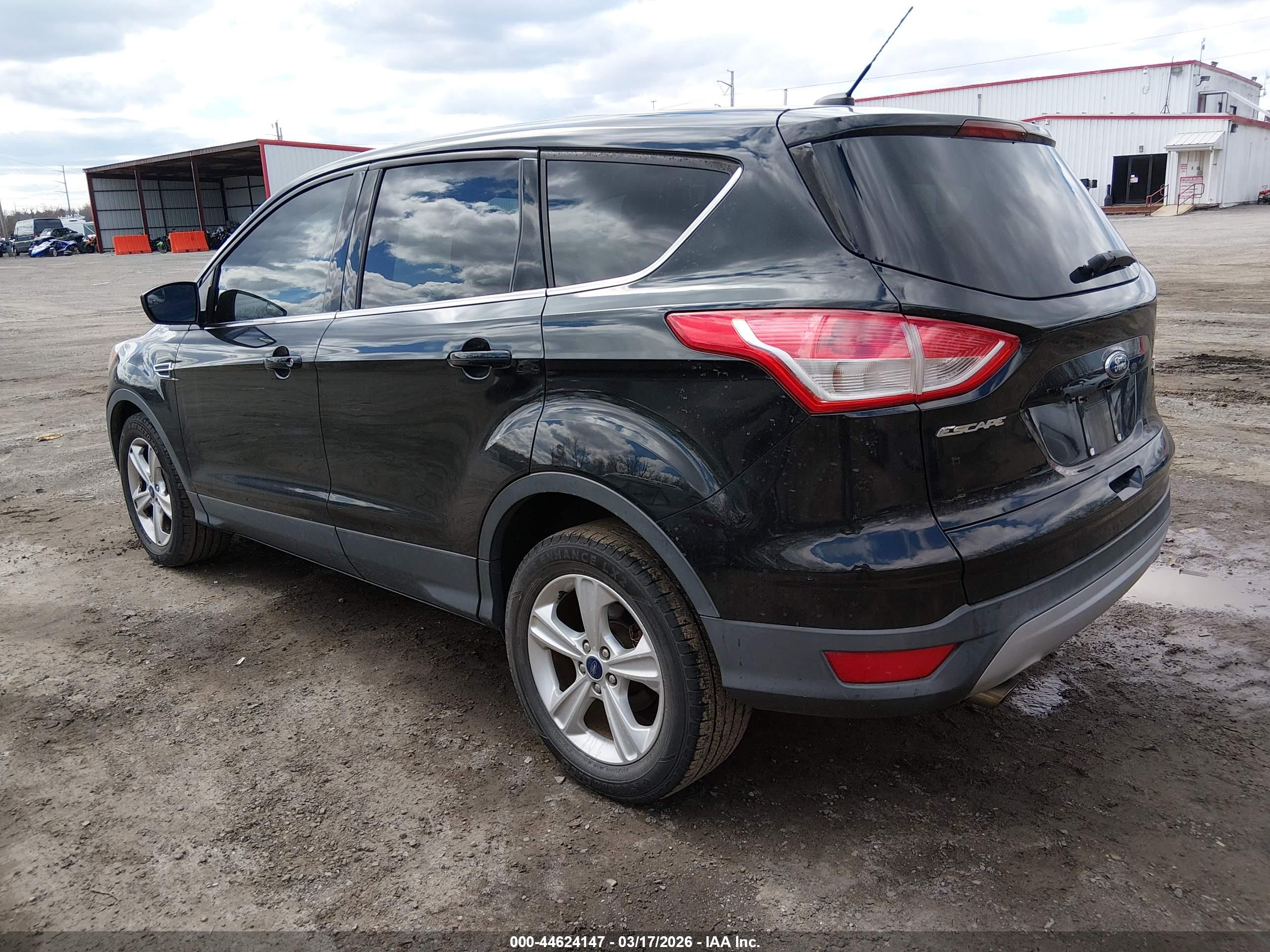 FORD ESCAPE image 3
