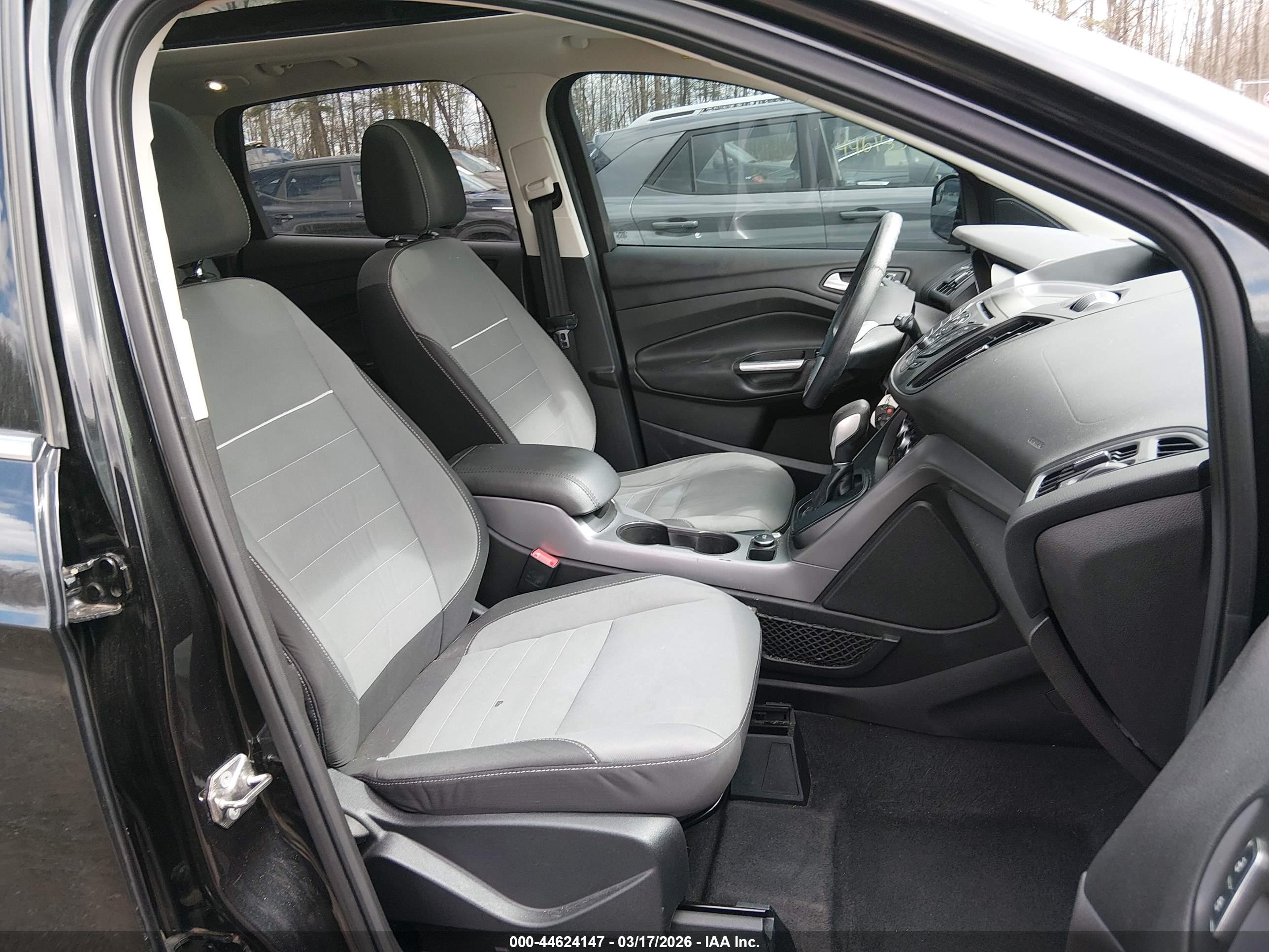 FORD ESCAPE image 5