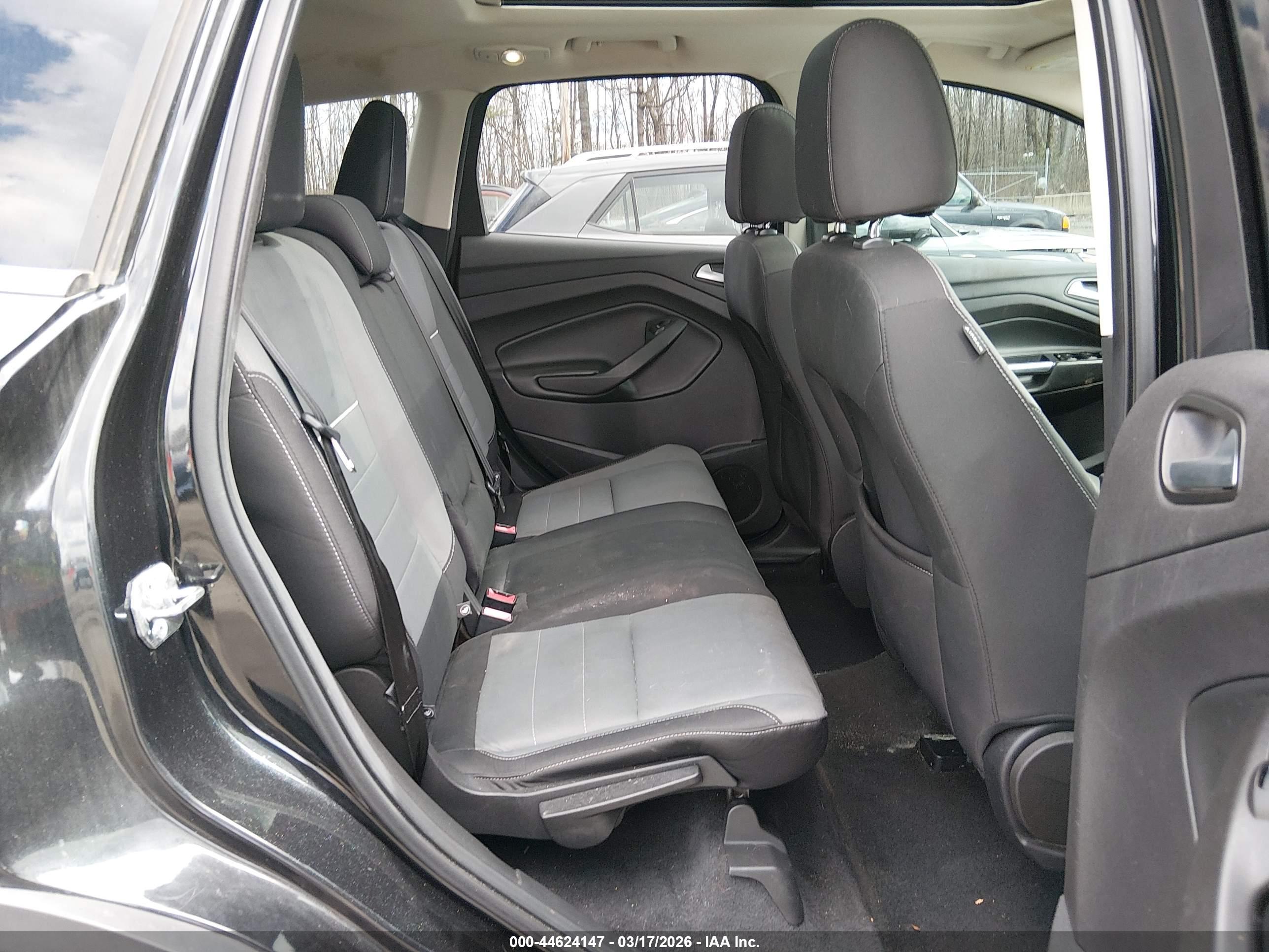 FORD ESCAPE image 8
