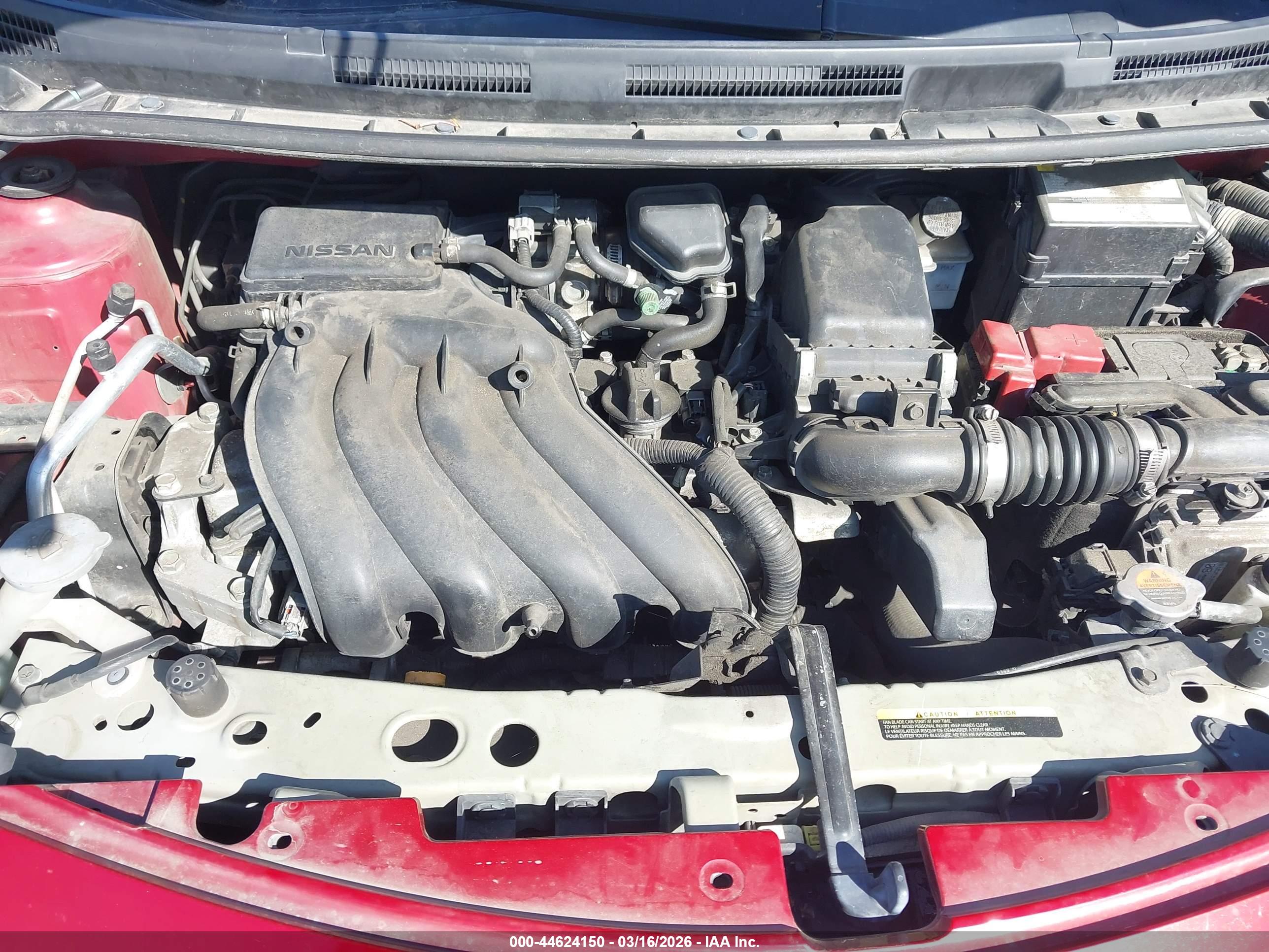 NISSAN VERSA image 10