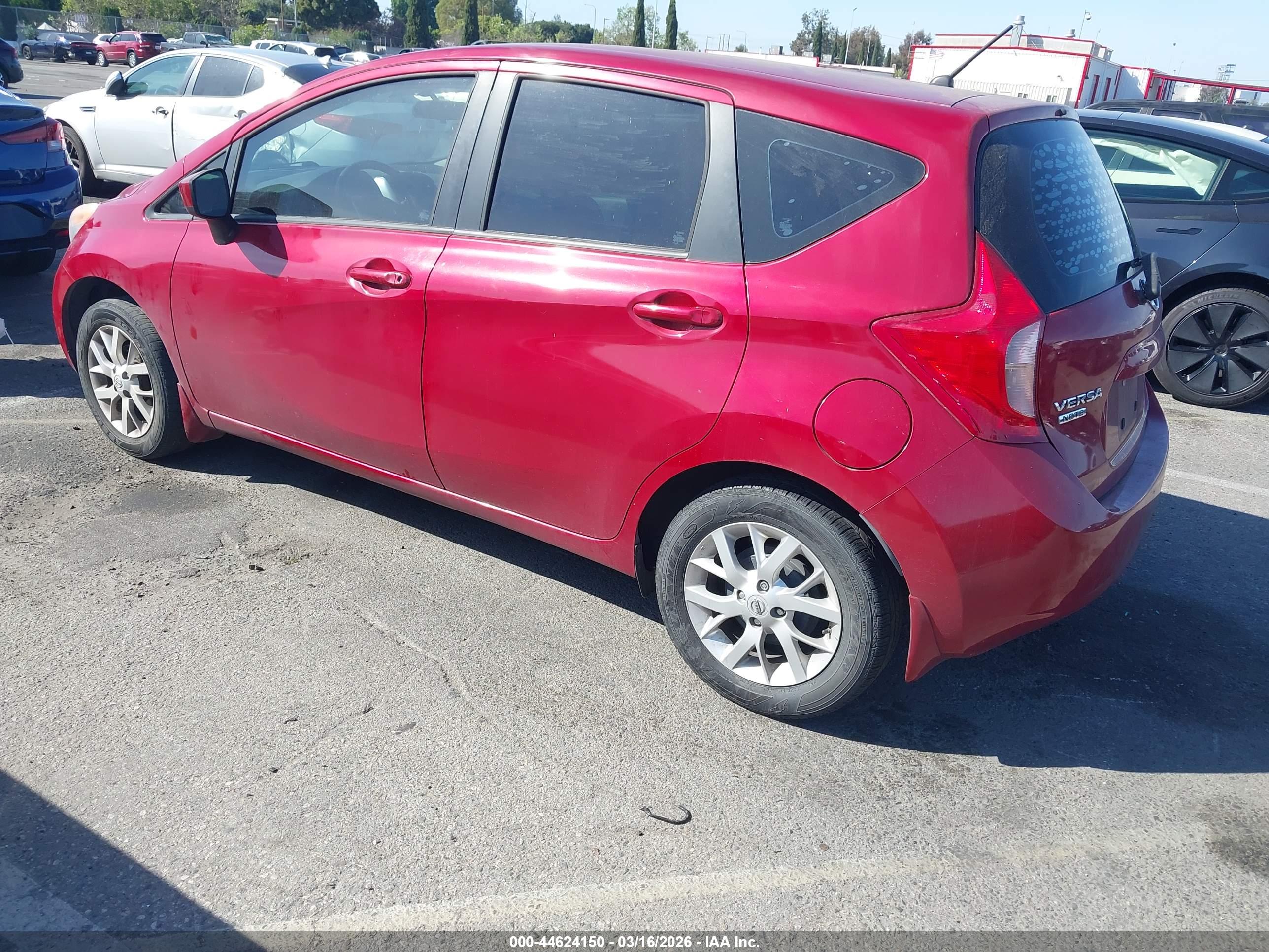 NISSAN VERSA image 3