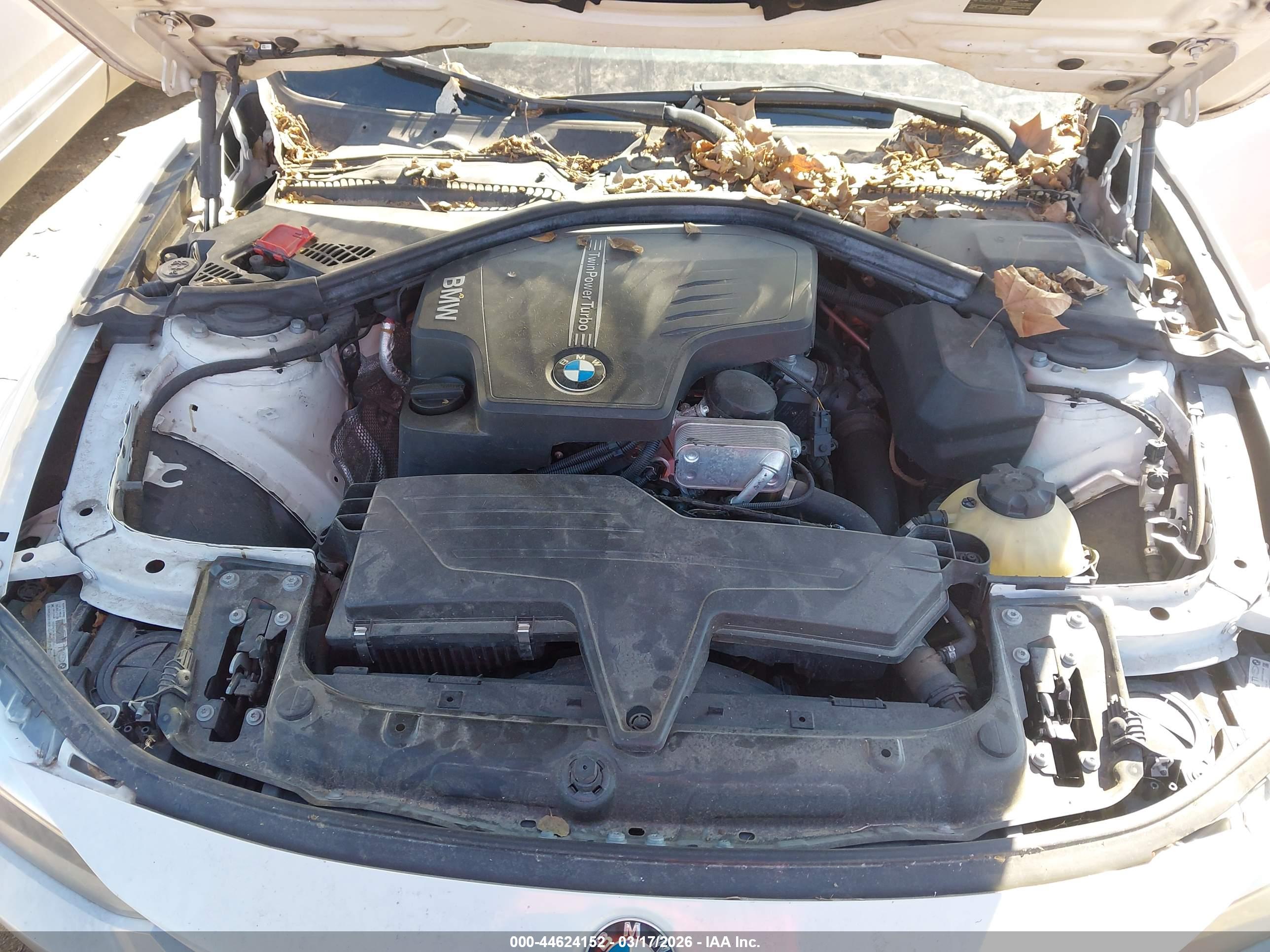 BMW 320I image 10