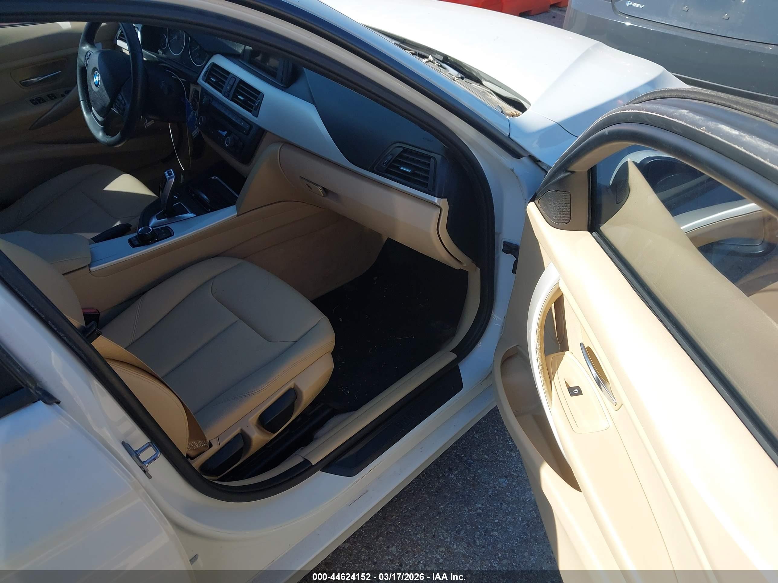 BMW 320I image 5