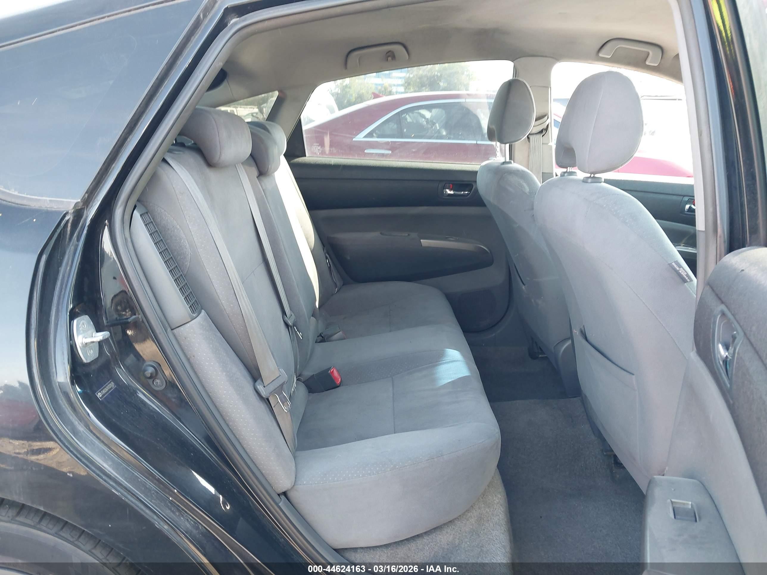 TOYOTA PRIUS image 8