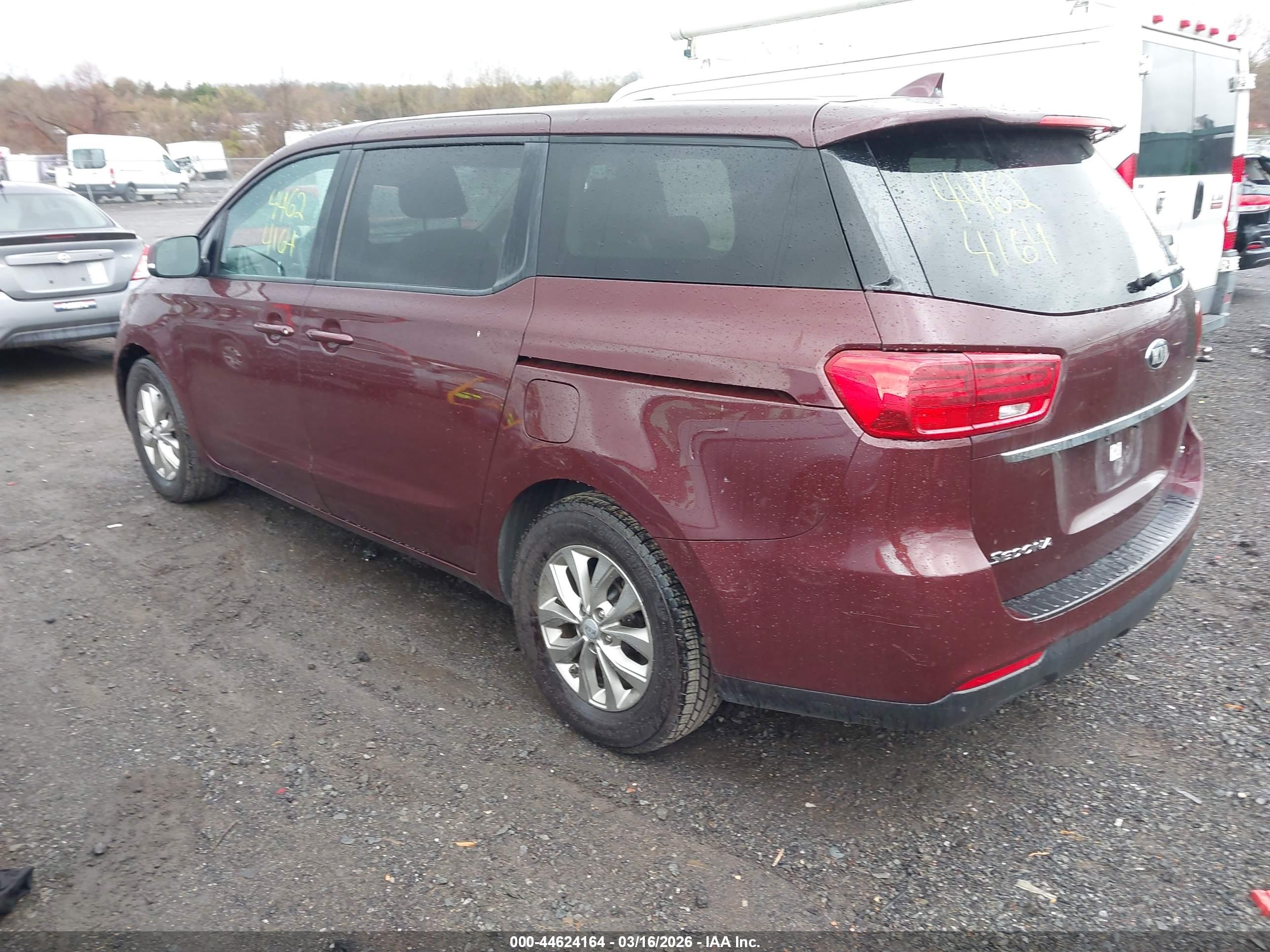 KIA SEDONA image 3