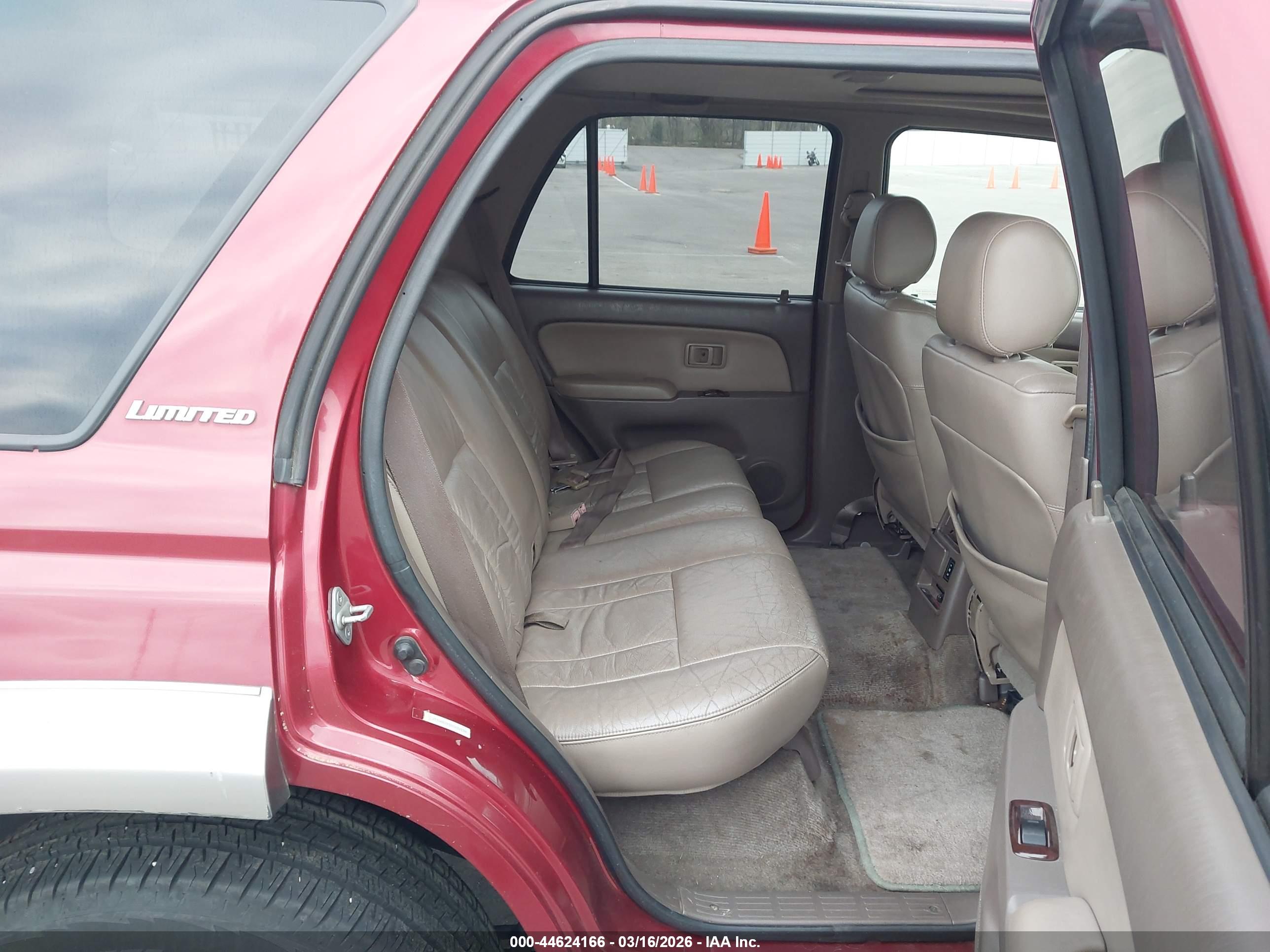 TOYOTA 4RUNNER image 8