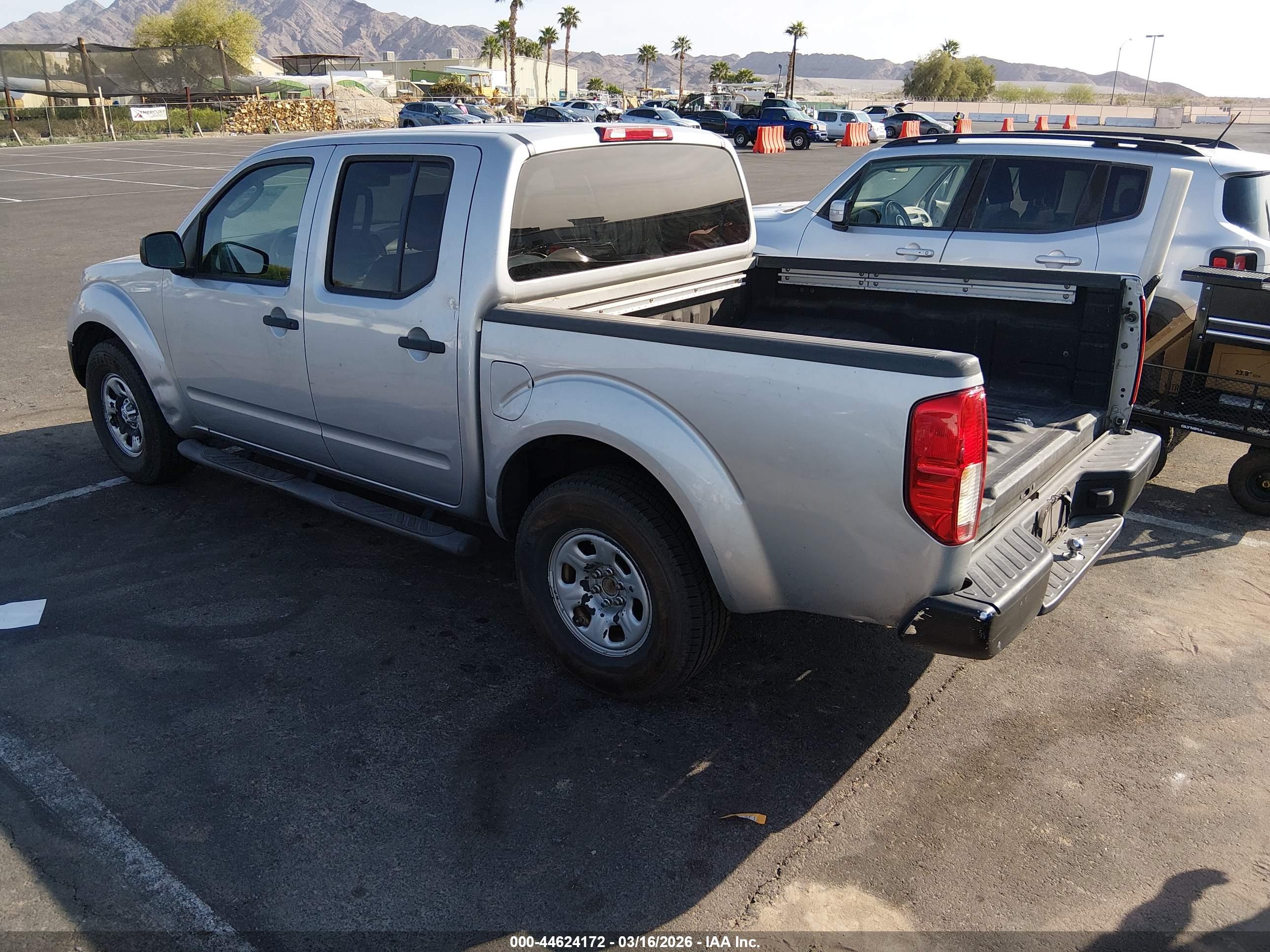 NISSAN FRONTIER image 3