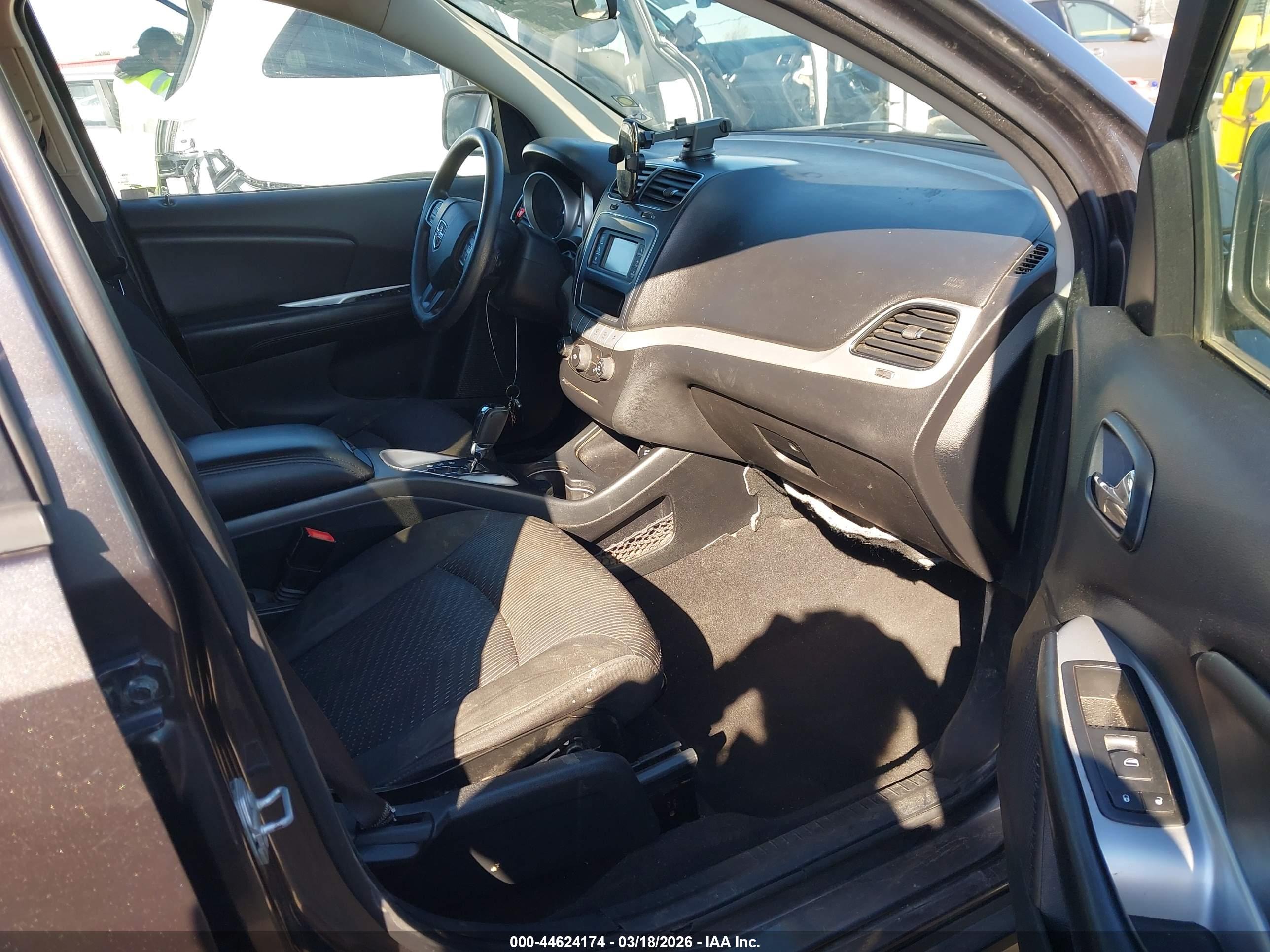 DODGE JOURNEY image 5