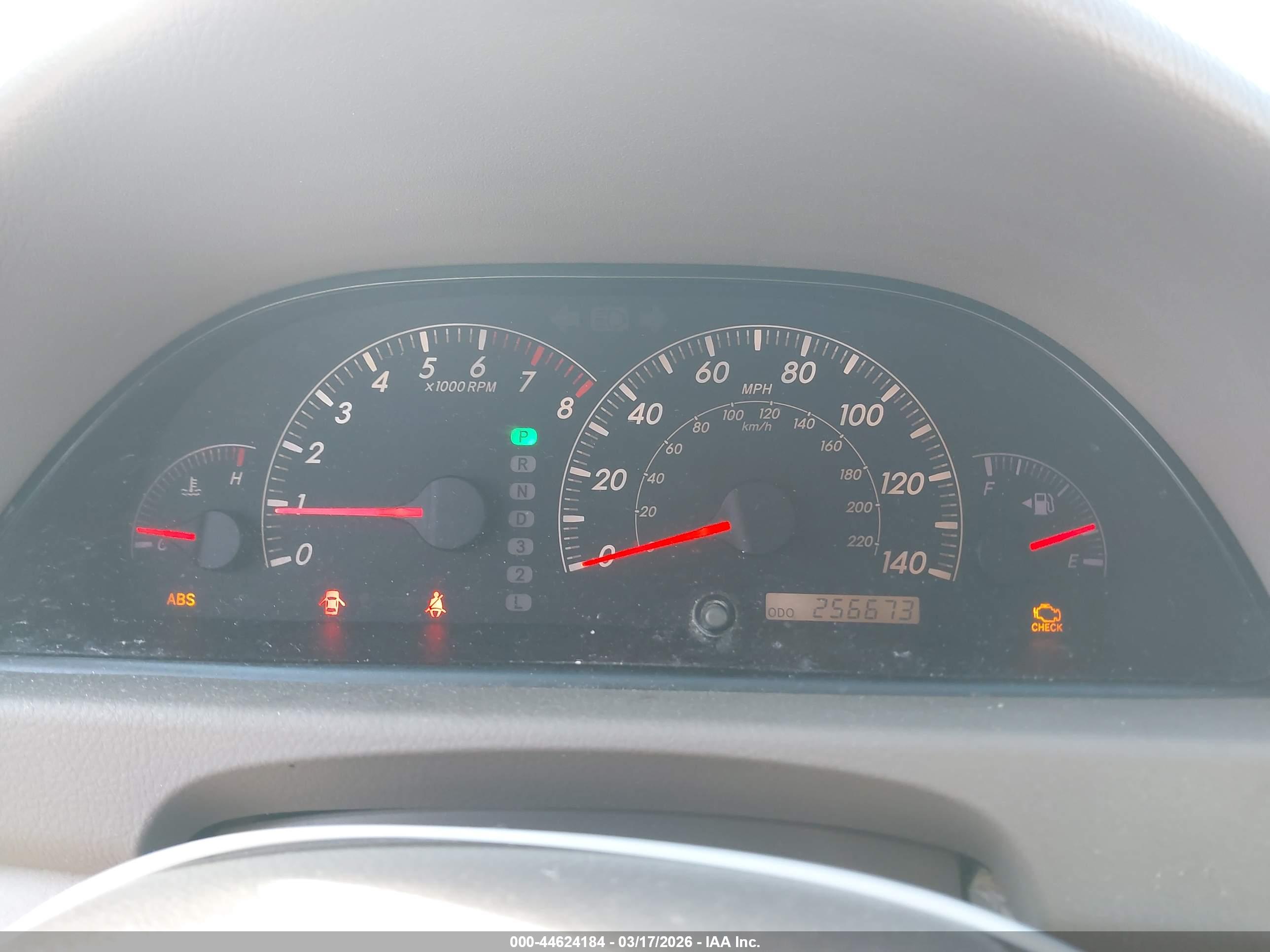 TOYOTA CAMRY image 7