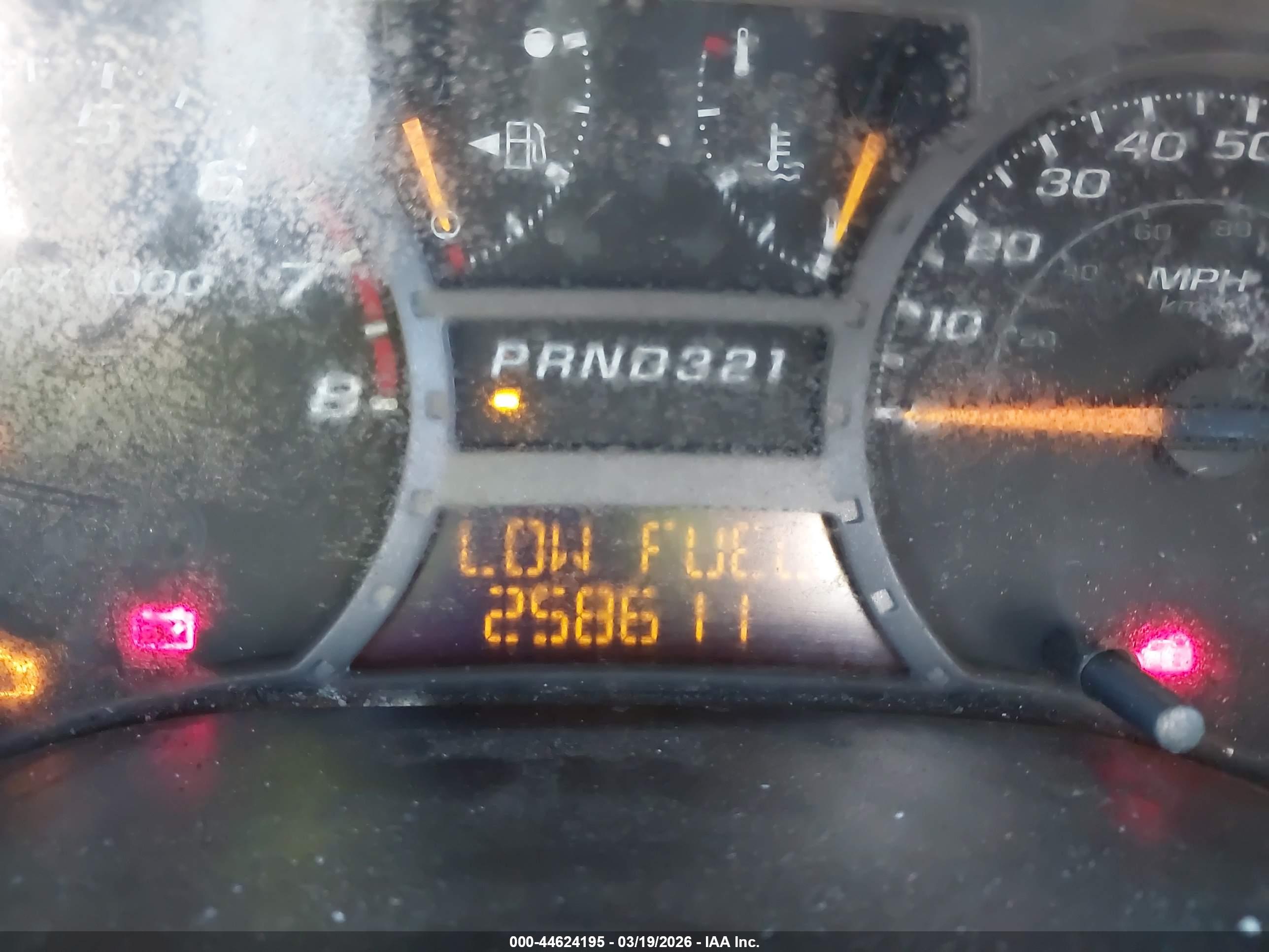 CHEVROLET COLORADO image 7