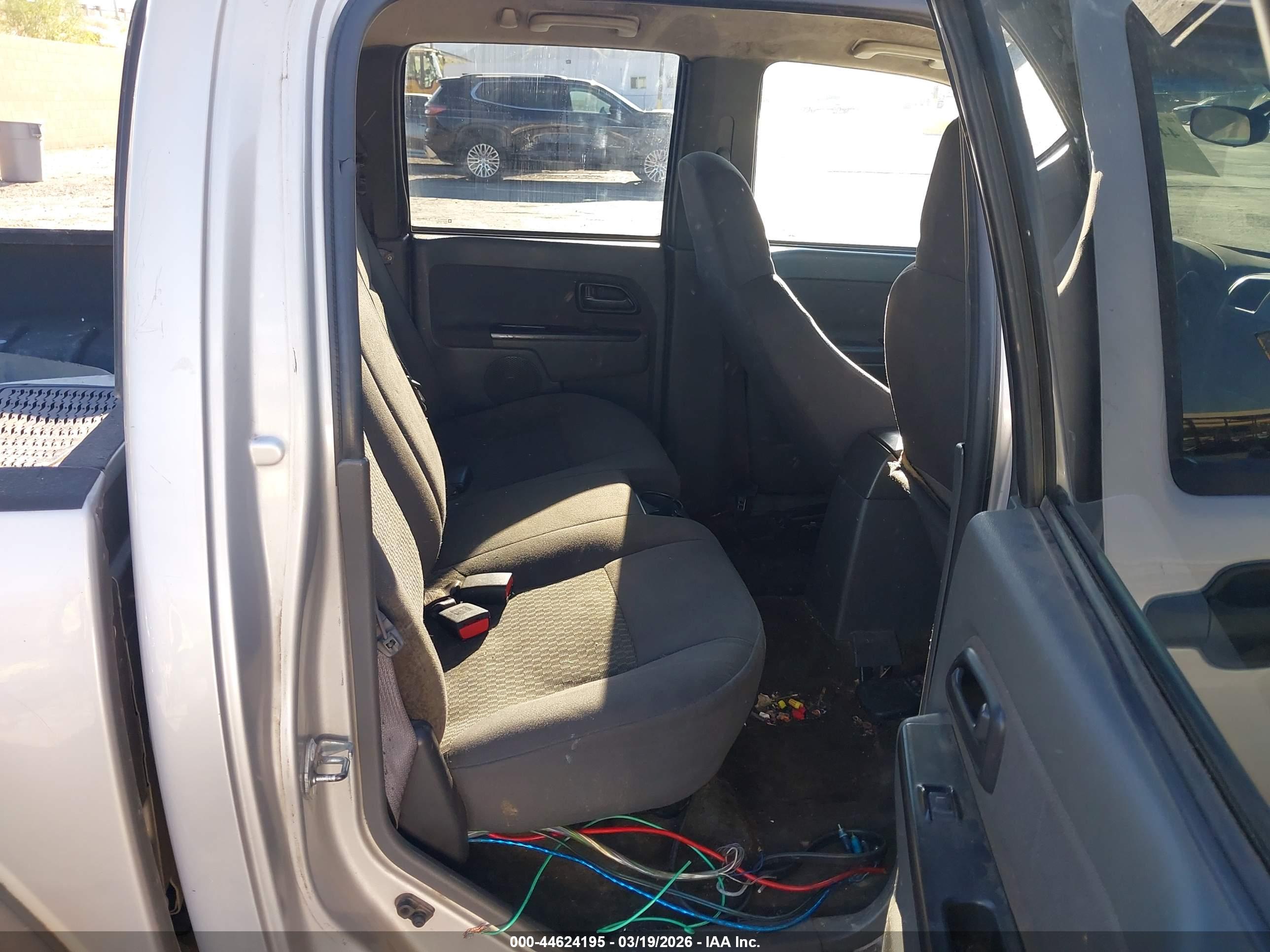 CHEVROLET COLORADO image 8