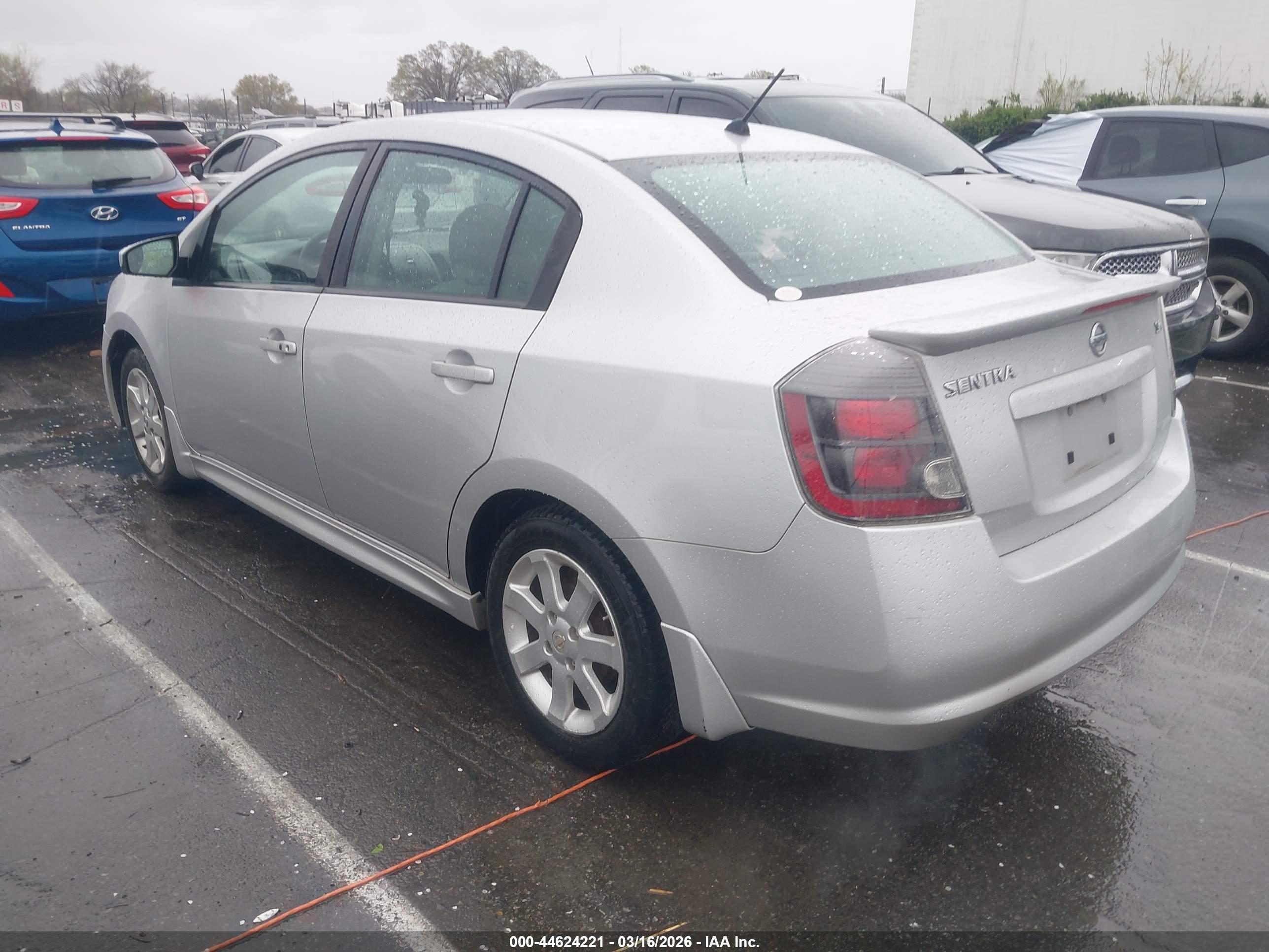 NISSAN SENTRA image 3