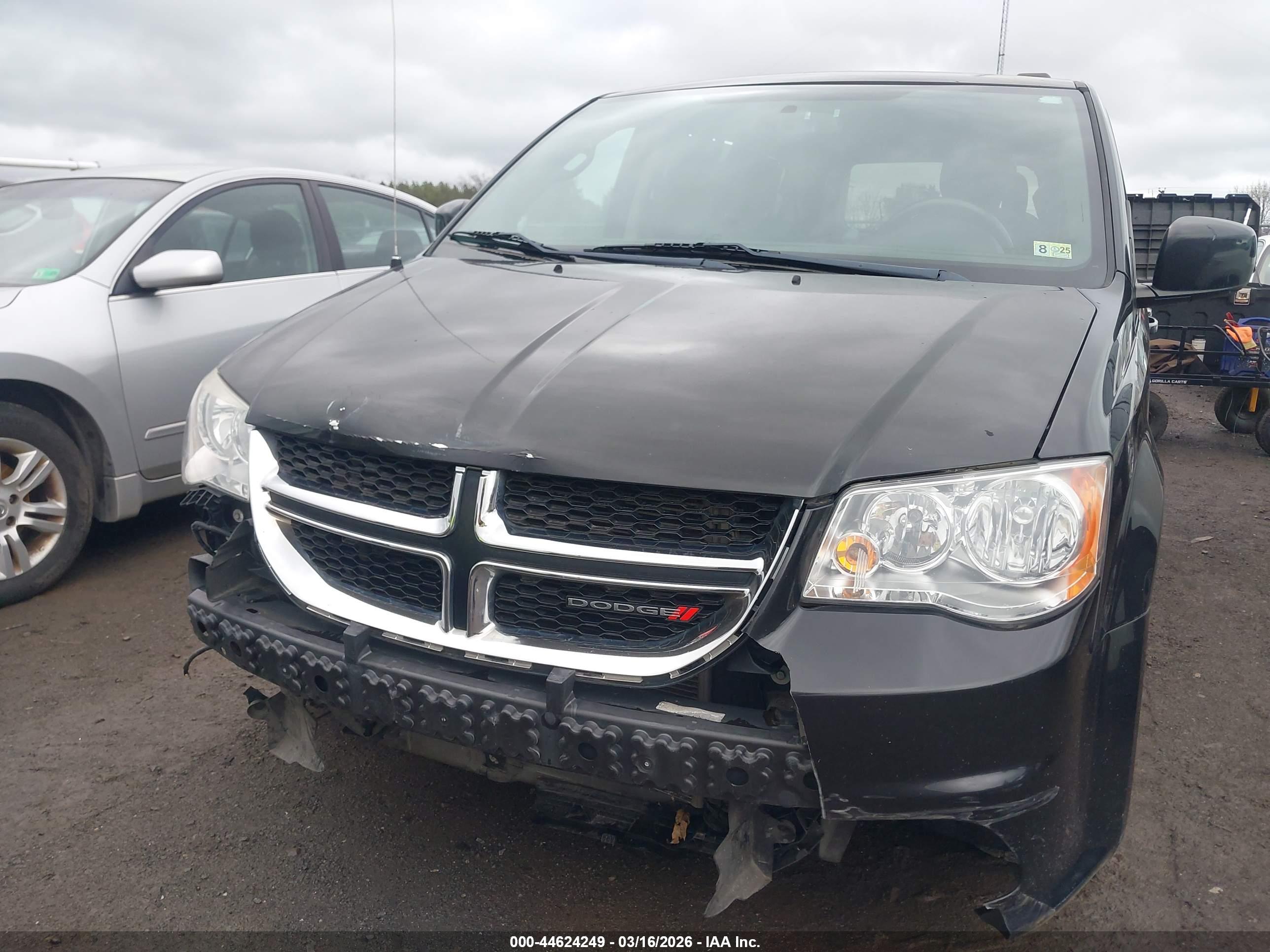 DODGE GRAND image 6