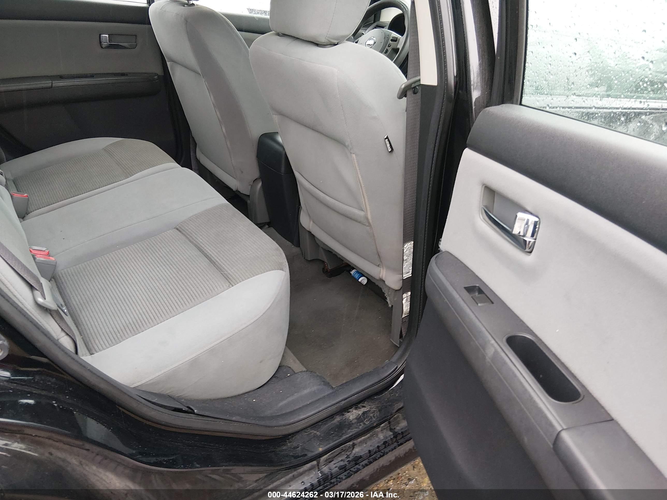 NISSAN SENTRA image 8